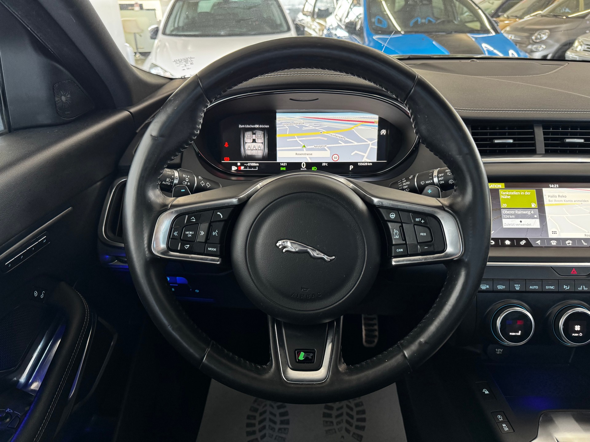 JAGUAR E-Pace 2.0 P250 R-Dynamic SE AWD Automatik-image-18