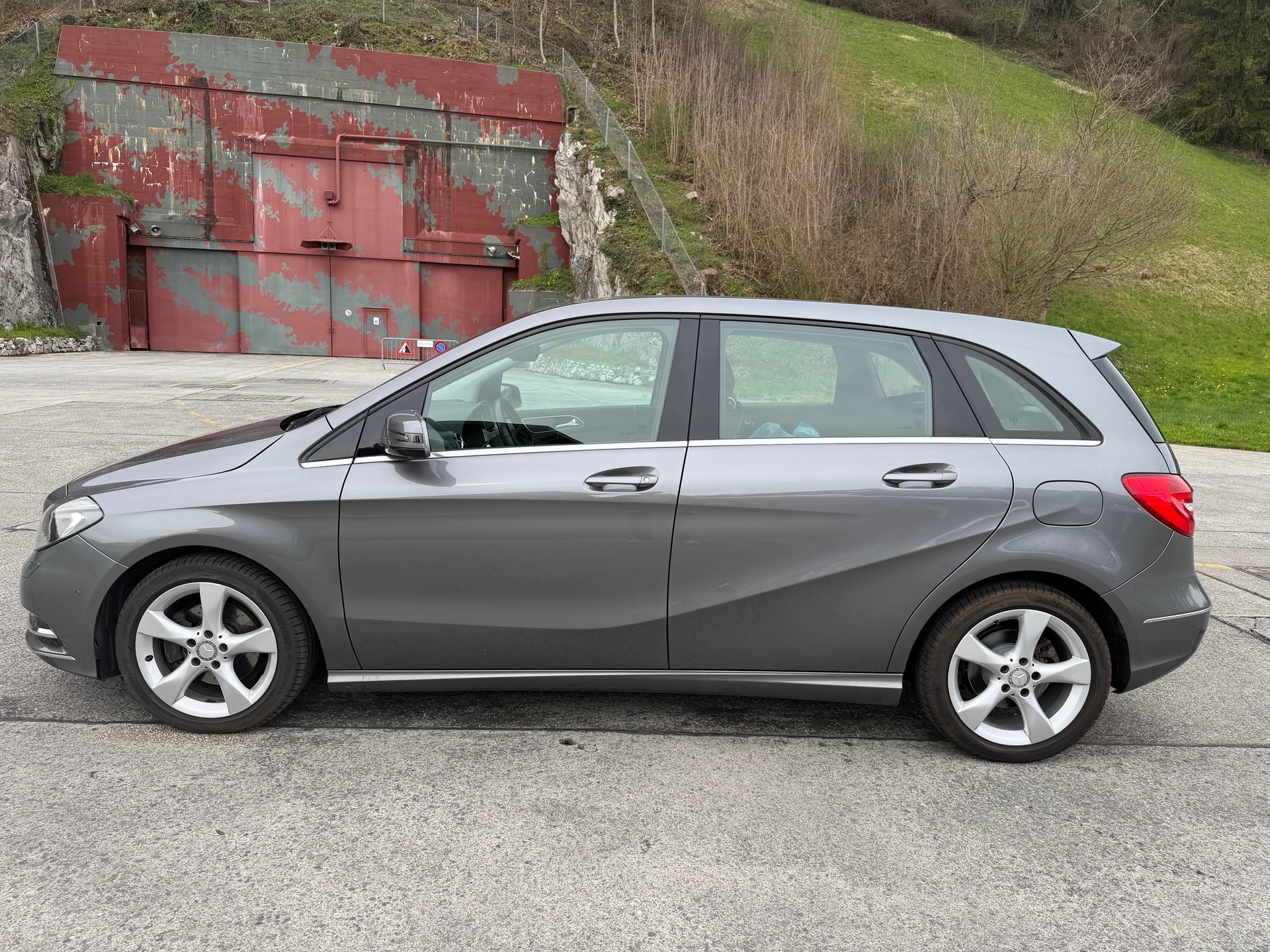 MERCEDES-BENZ B 180 CDI 7G-DCT-image-6