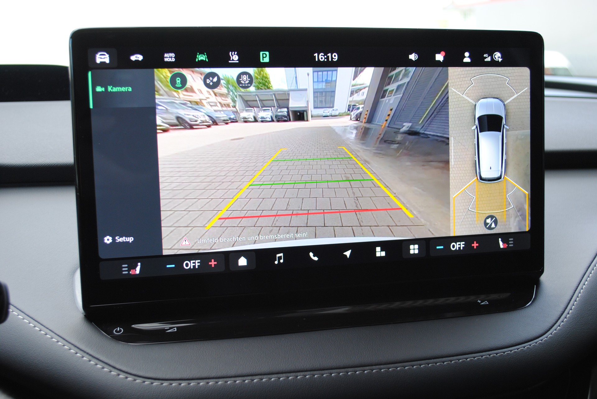 SKODA Enyaq 85x Sportline 4x4-image-21