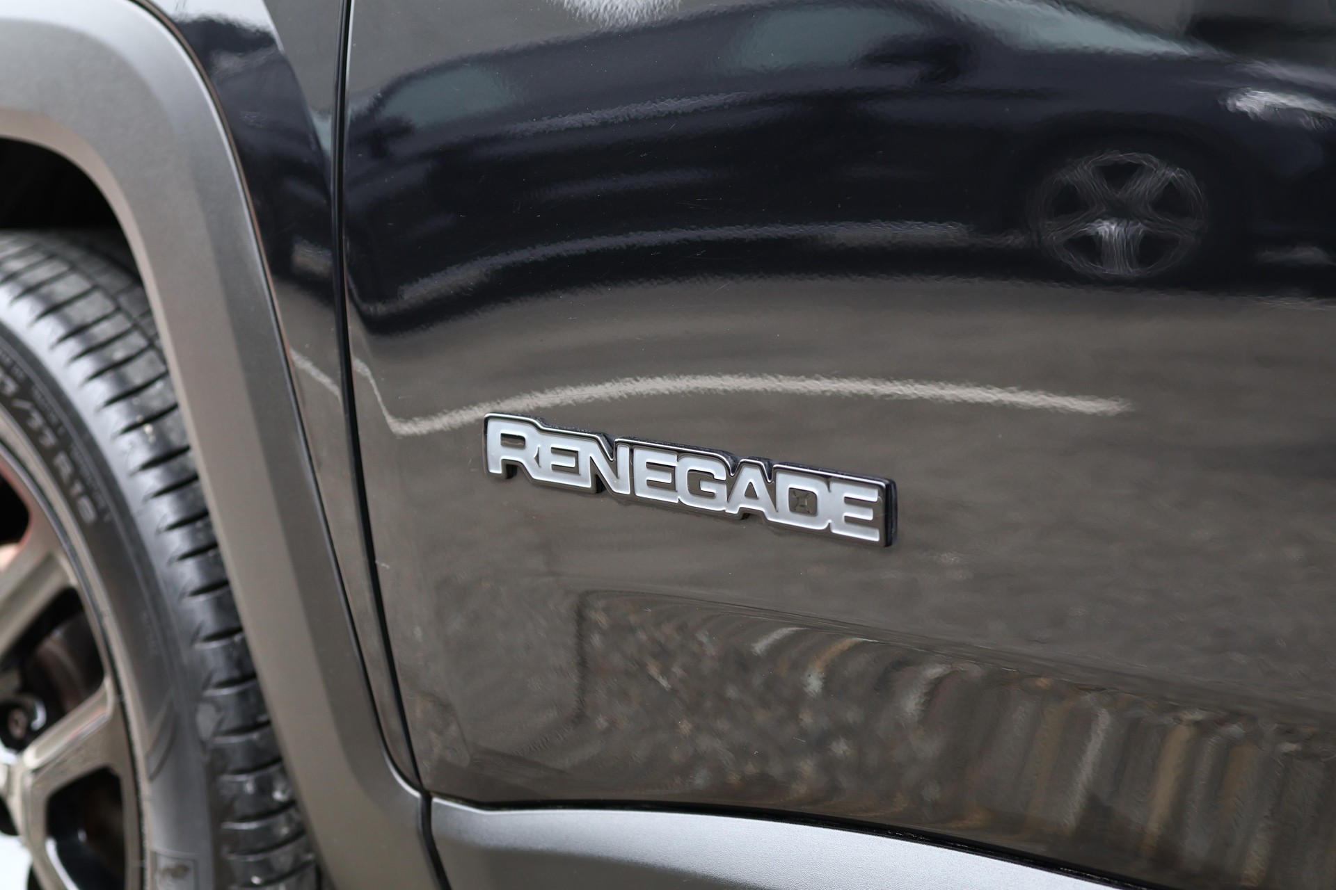 JEEP Renegade 1.0 Turbo Night Eagle-image-2