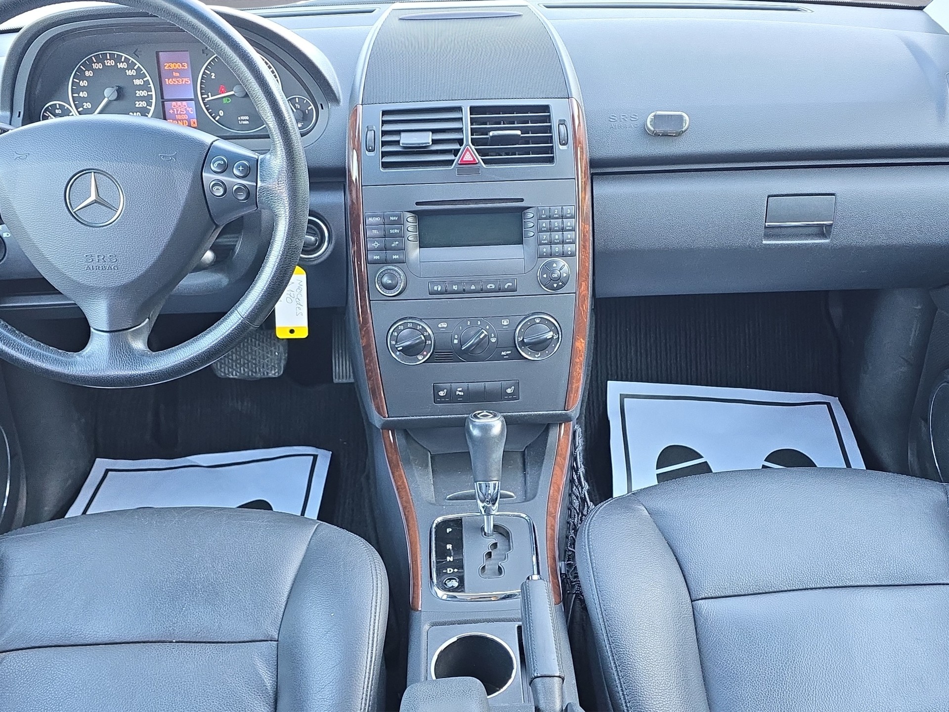 MERCEDES-BENZ A 170 Elégance-image-13
