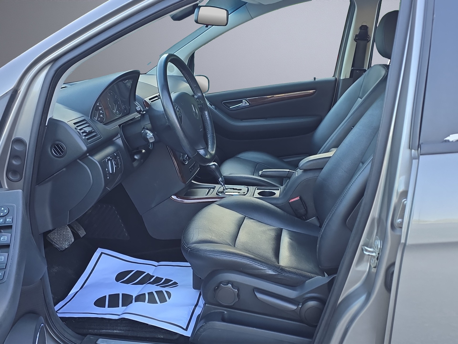MERCEDES-BENZ A 170 Elégance-image-9