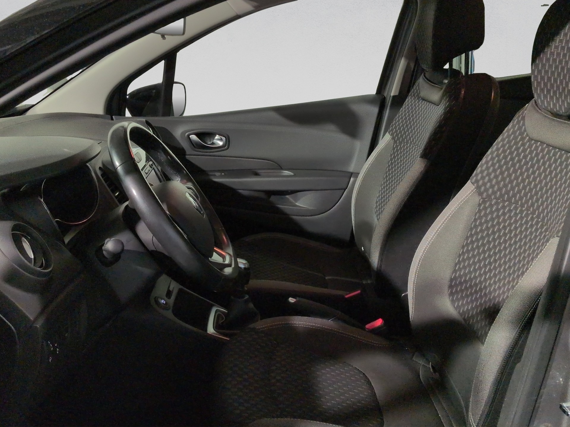 RENAULT Captur 1.2 T 16V Intens-image-8
