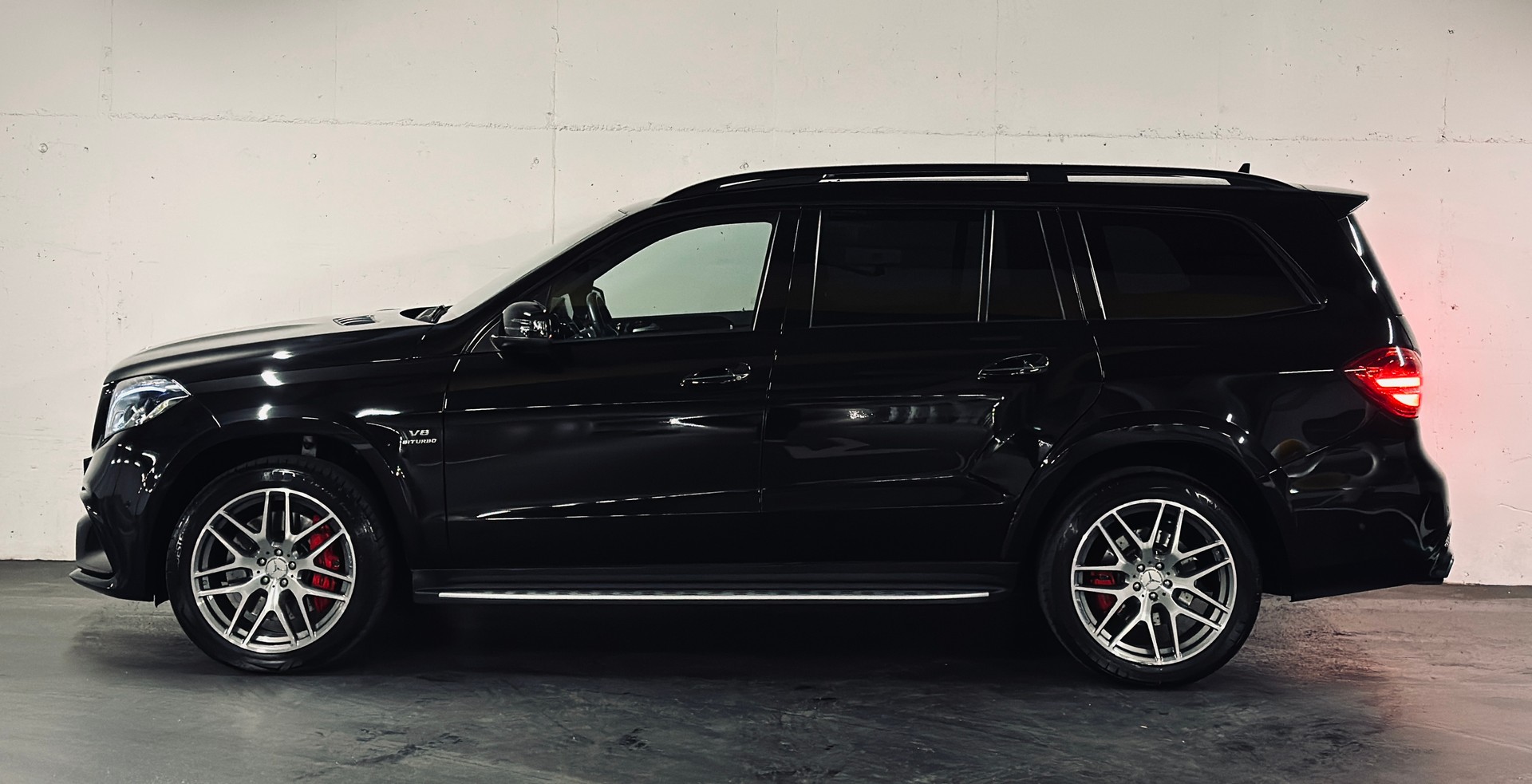 MERCEDES-BENZ GLS 63 AMG 4Matic Speedshift Plus-image-4