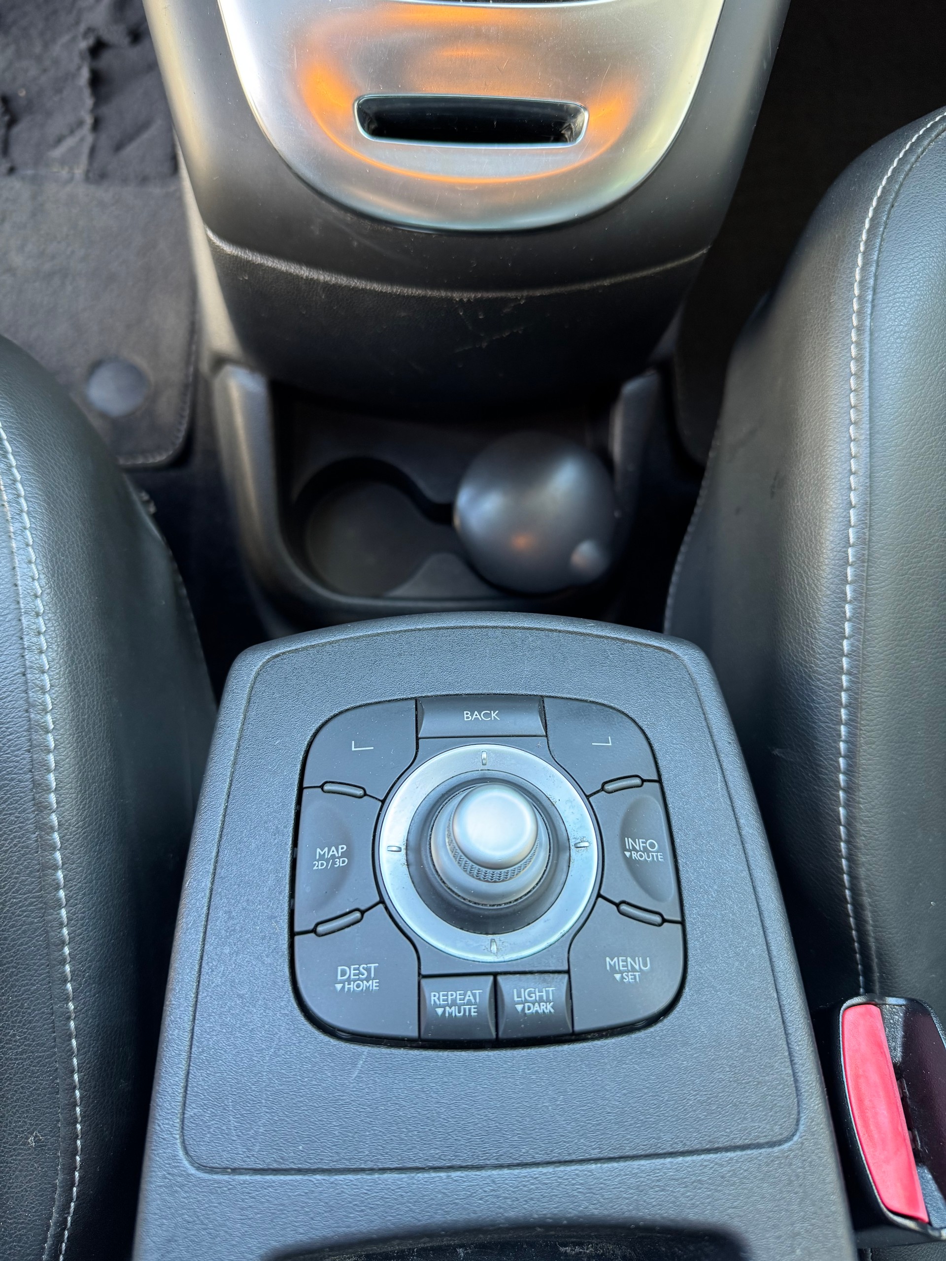 RENAULT Scénic 1.4 16V Turbo Bose-image-11