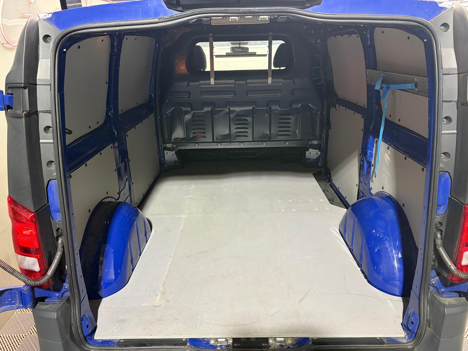 MERCEDES-BENZ Vito 116 CDI Pro-image-6