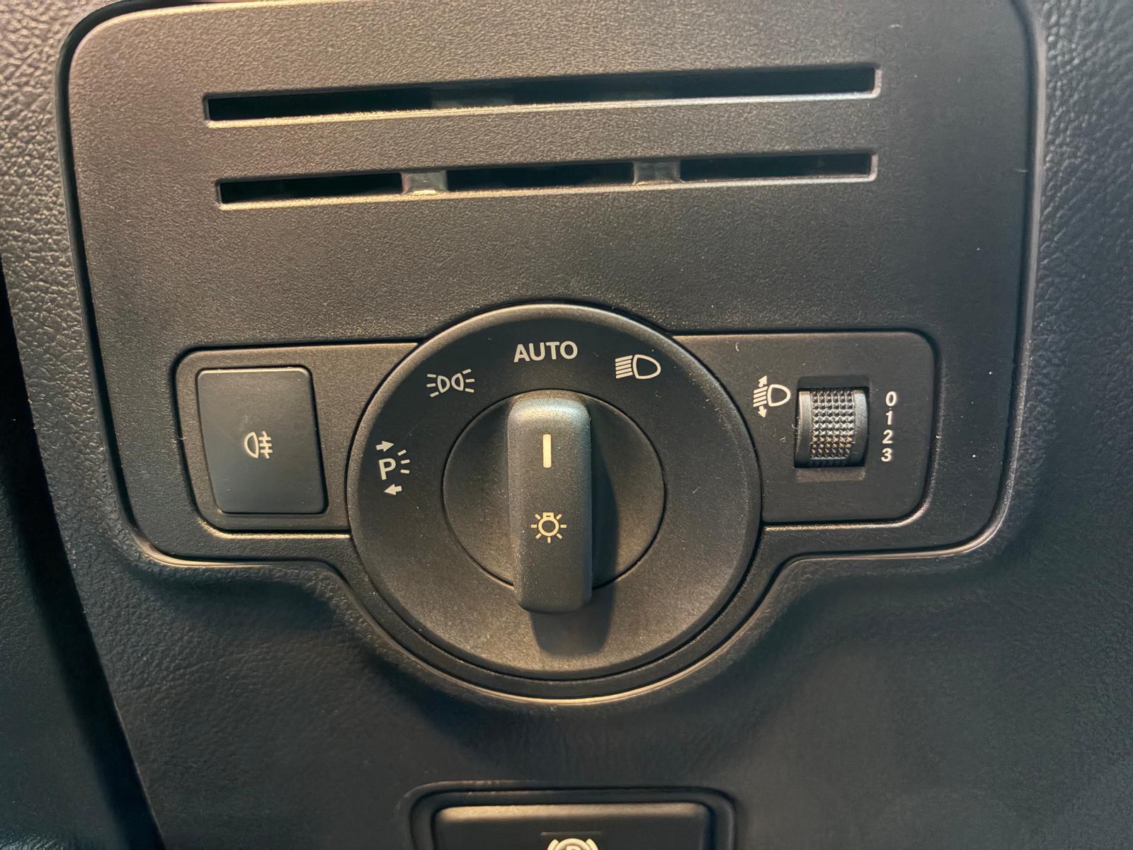 MERCEDES-BENZ Vito 116 CDI Pro-image-19