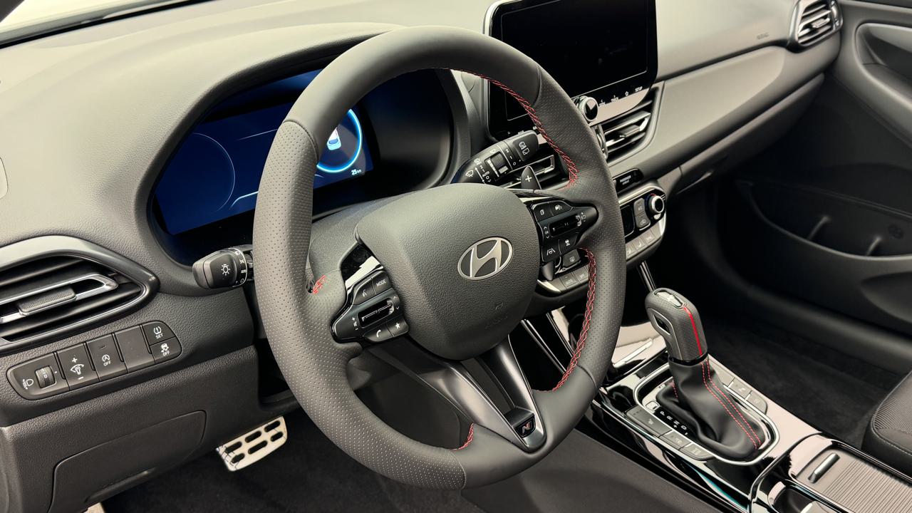 HYUNDAI i30 Wagon 1.5 T-GDi N Line 48V MH DCT-image-6
