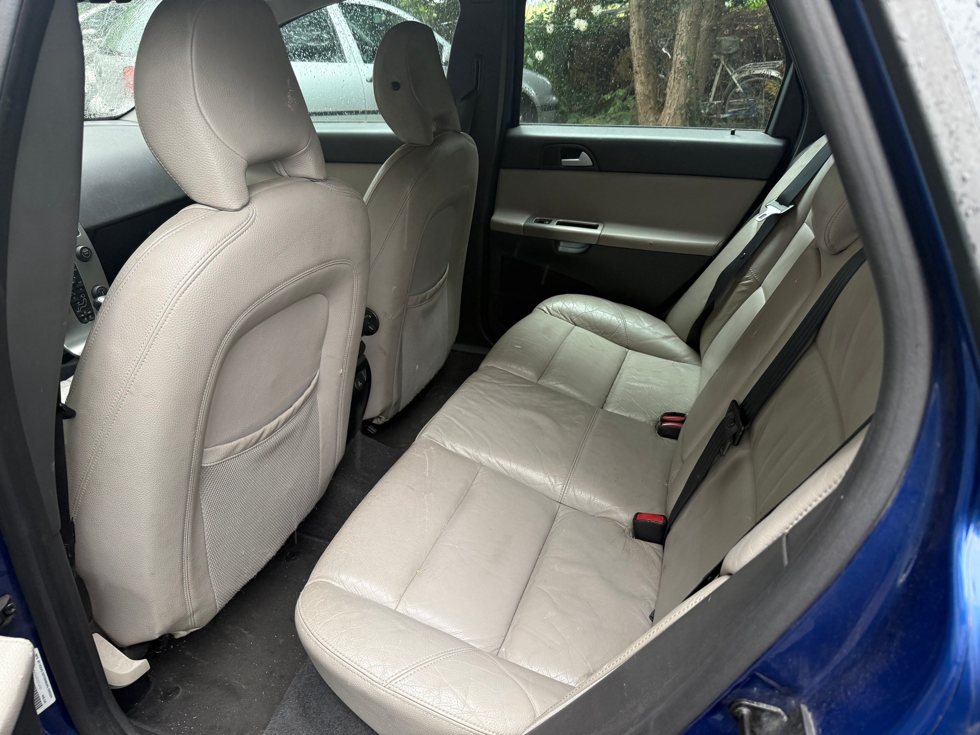 VOLVO V50 2.4 Momentum-image-4