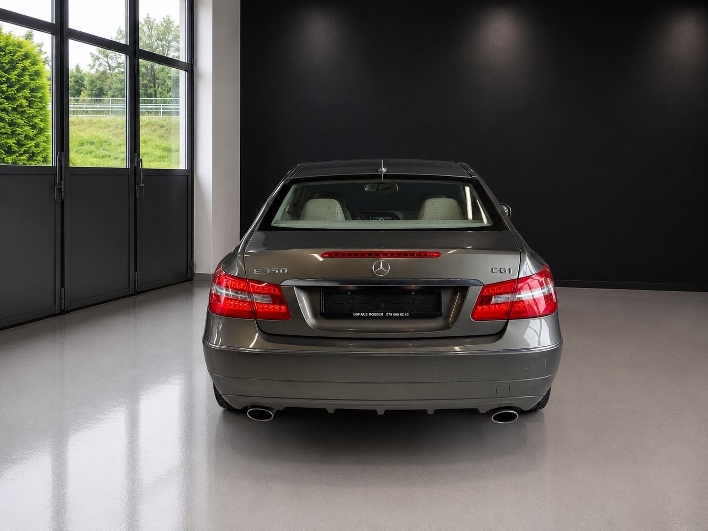 MERCEDES-BENZ E 350 CGI BlueEfficiency 7G-Tronic-image-10