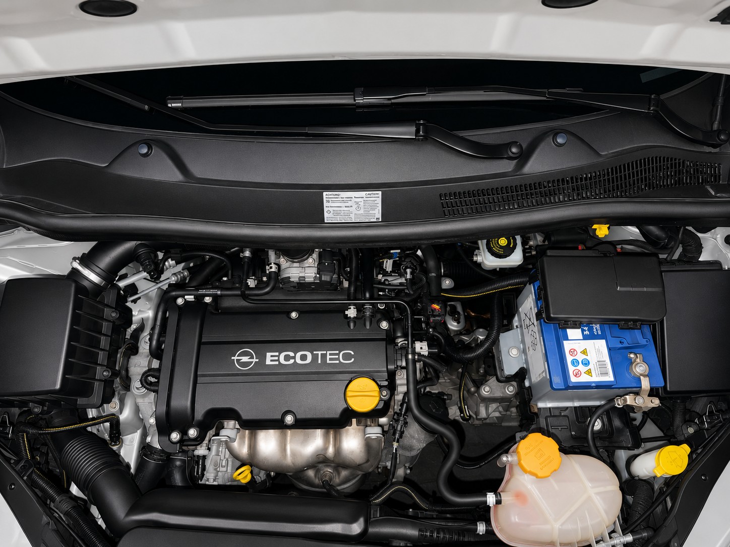 OPEL 1.4i 16V TP Limited Edition-image-8