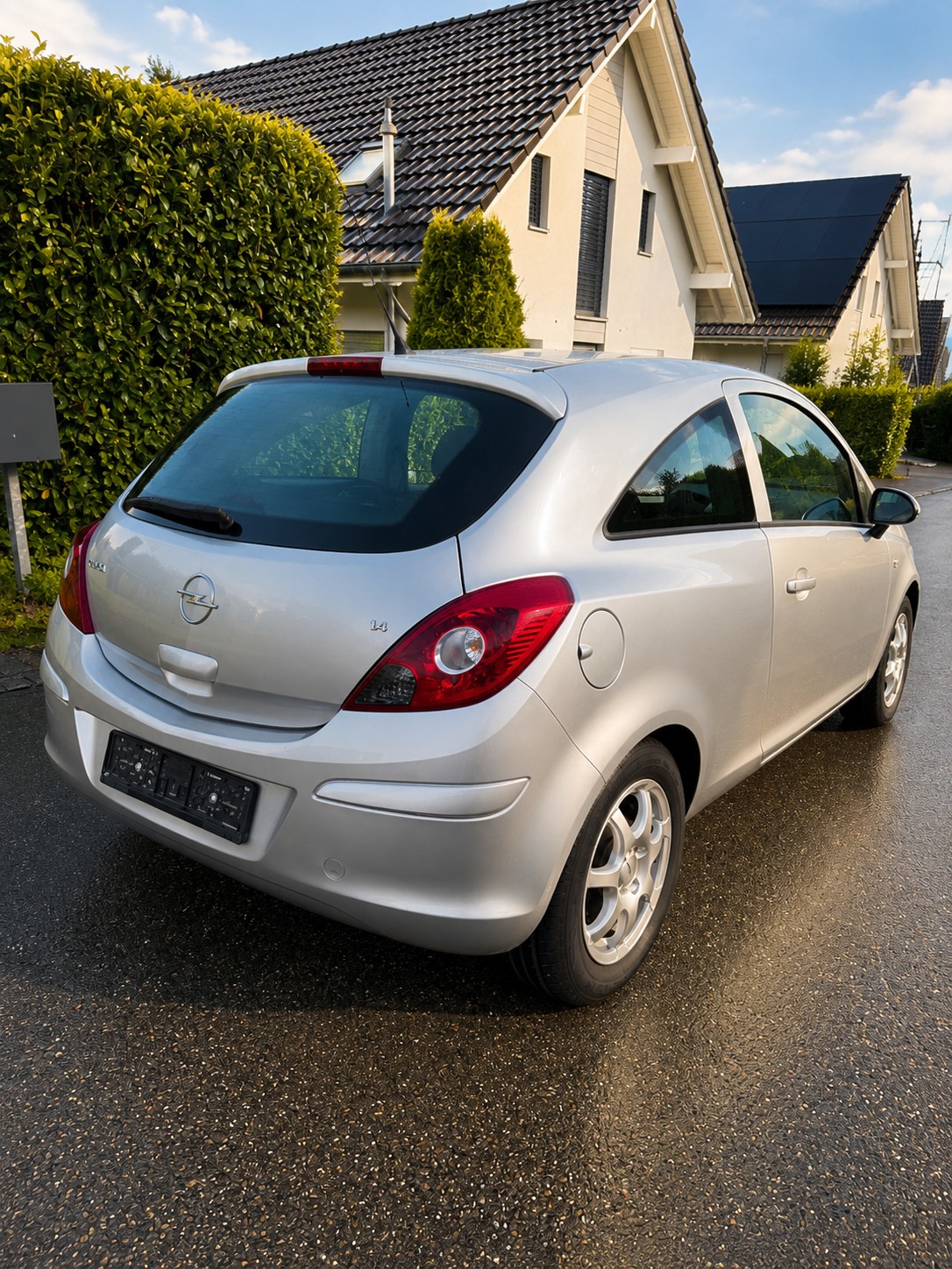 OPEL 1.4i 16V TP Limited Edition-image-3