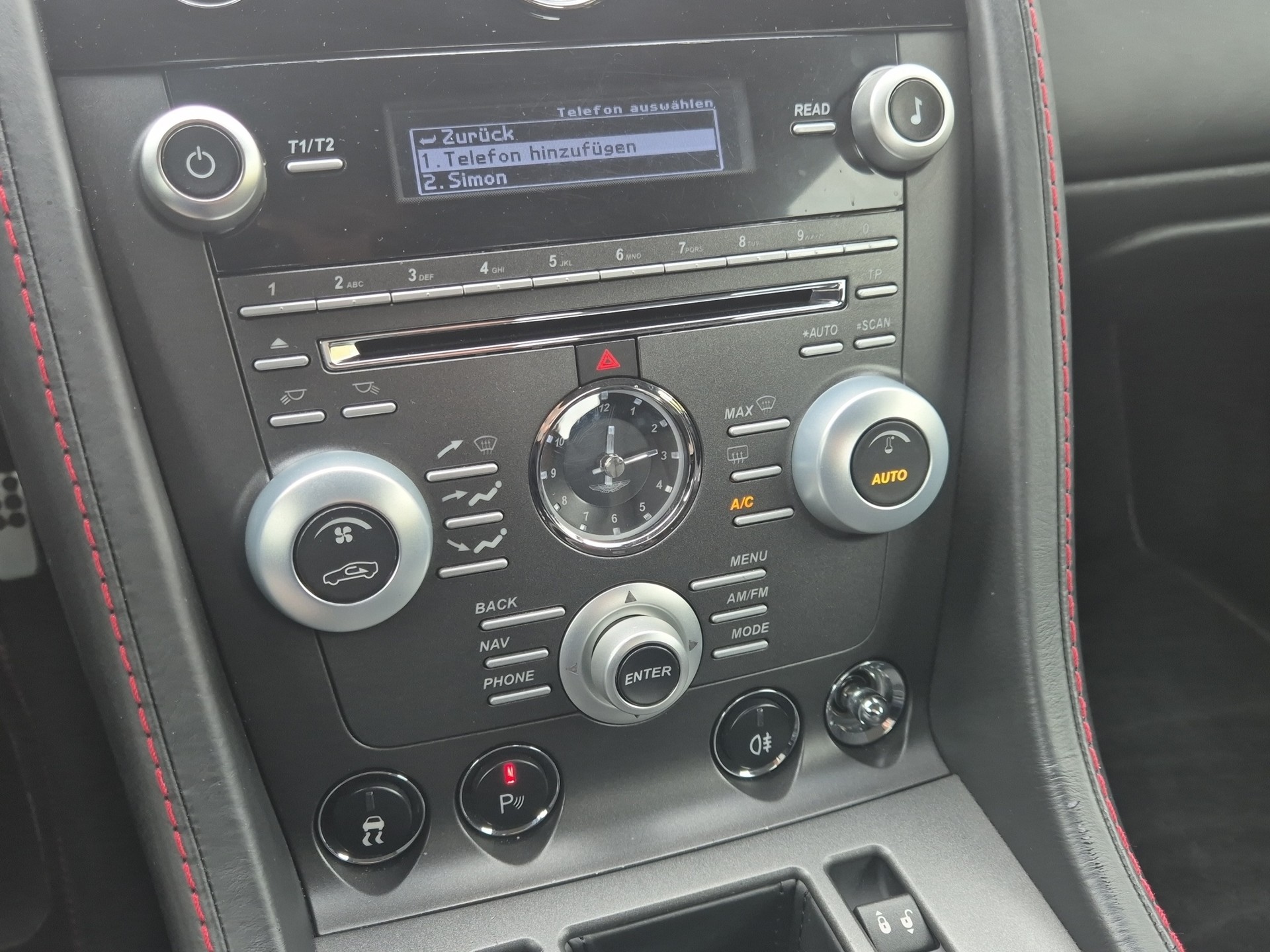 ASTON MARTIN V8 Vantage 4.7 Sportshift-image-17