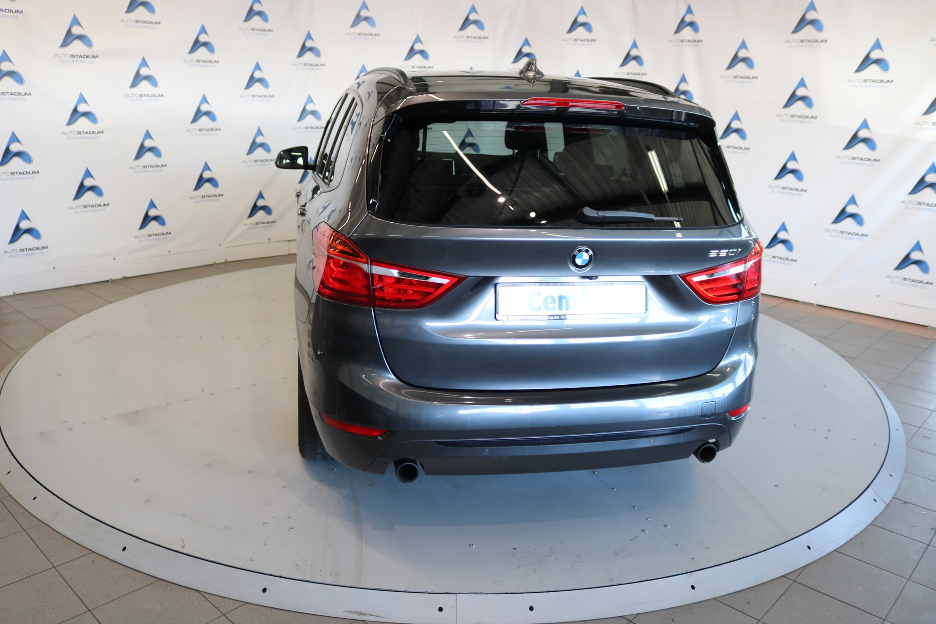 BMW 220i Gran Tourer Luxury Line Steptronic-image-18