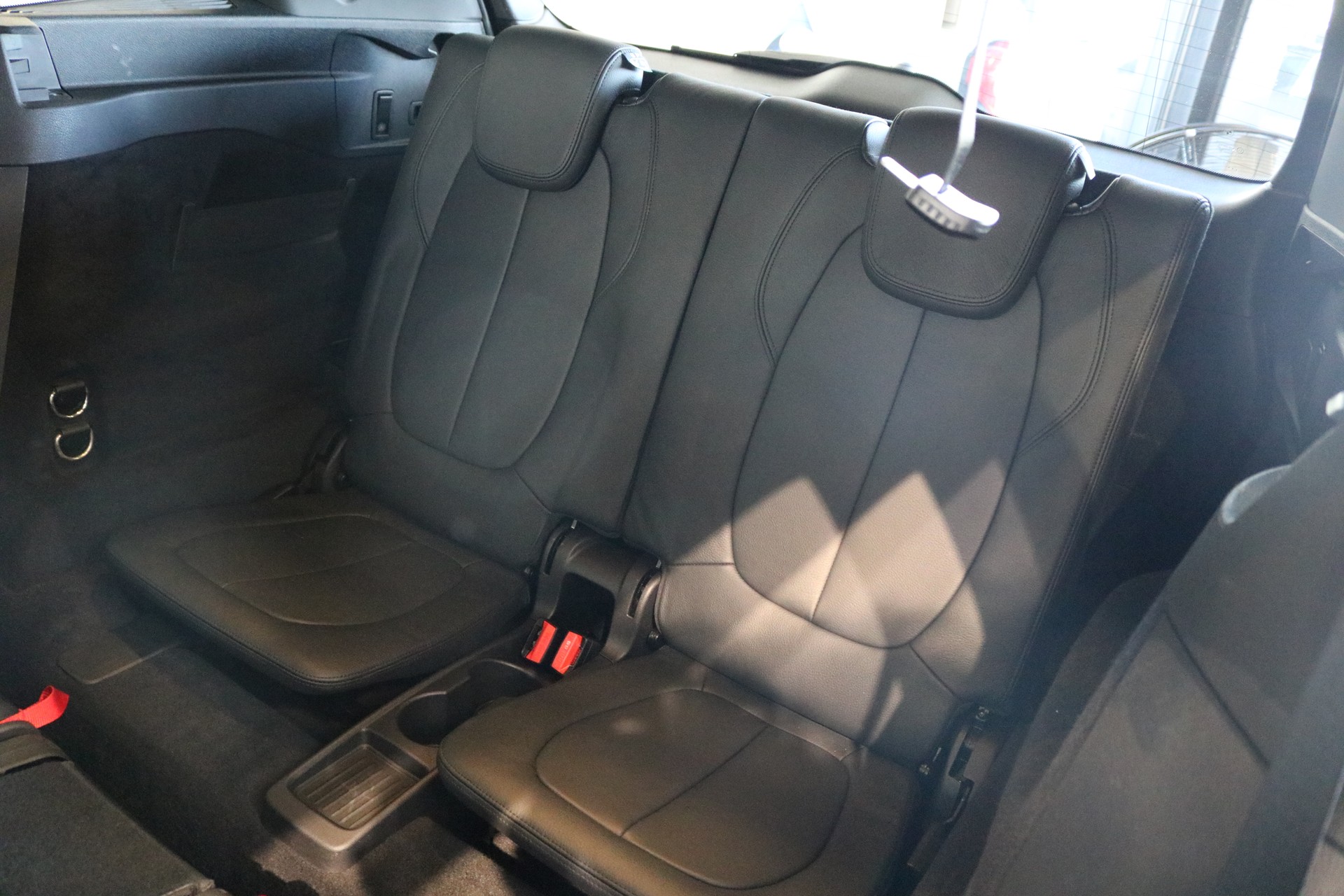 BMW 220i Gran Tourer Luxury Line Steptronic-image-41