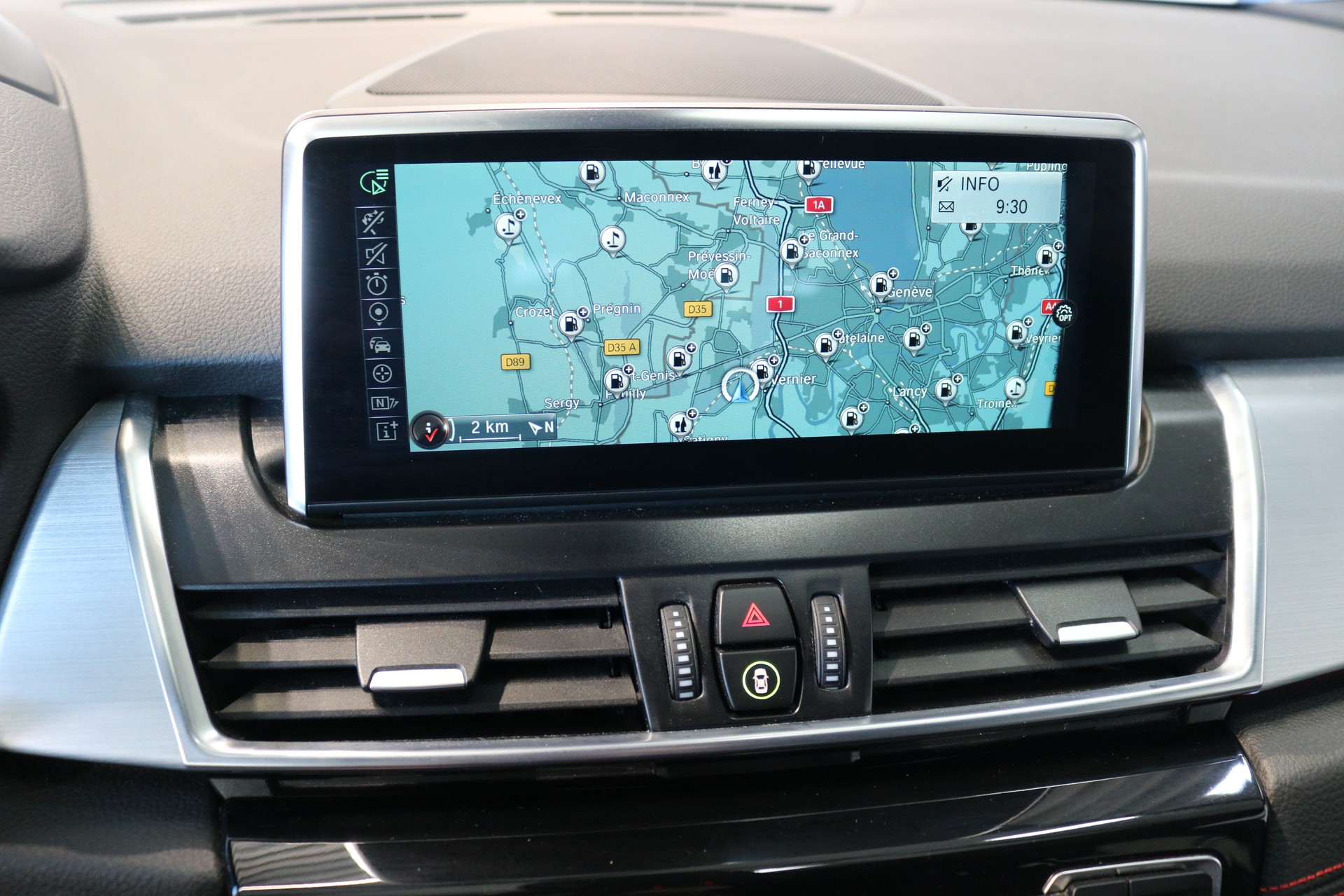 BMW 220i Gran Tourer Luxury Line Steptronic-image-48