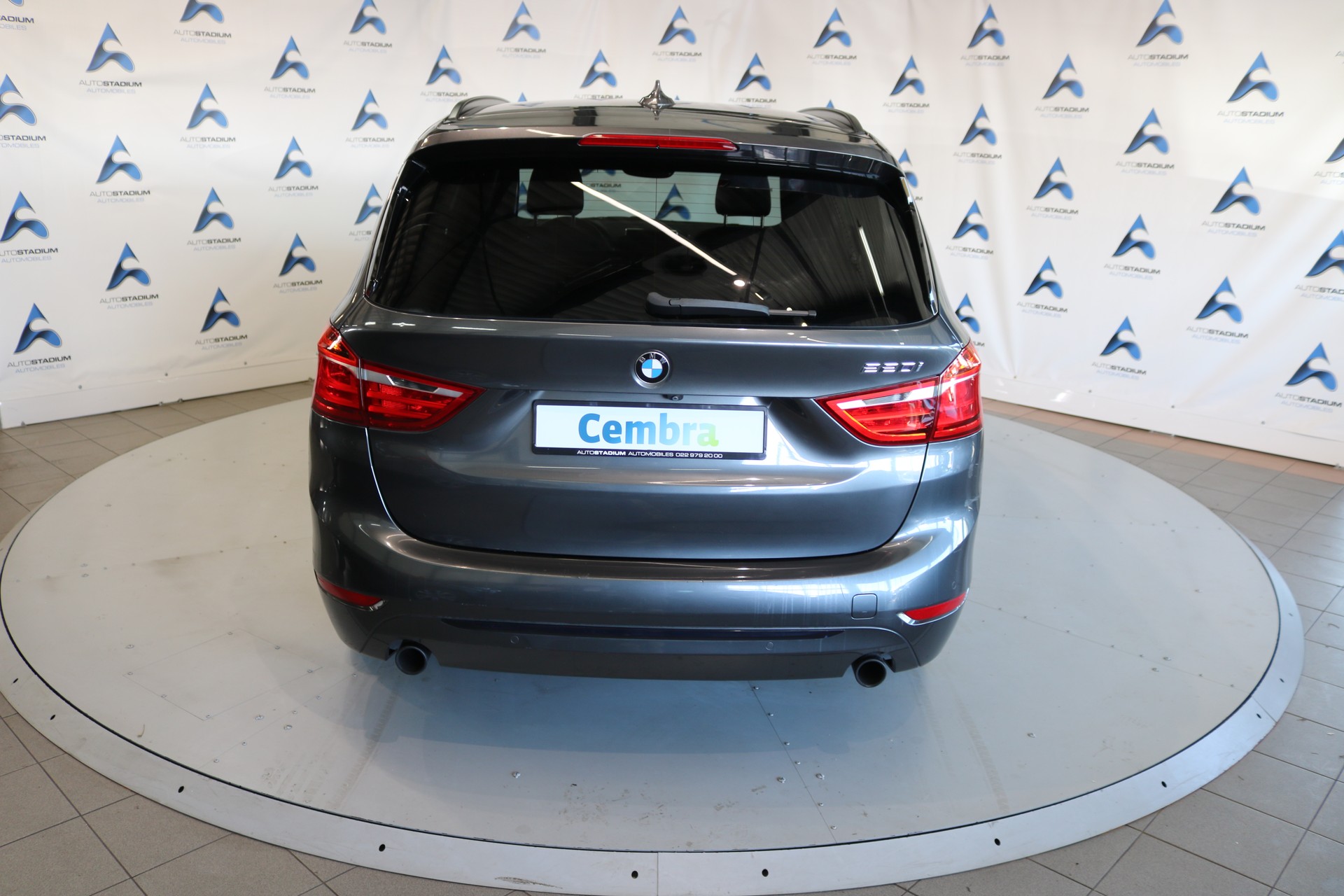 BMW 220i Gran Tourer Luxury Line Steptronic-image-19