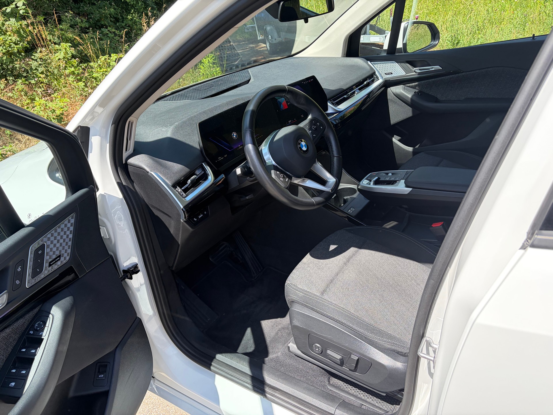 BMW 218i-image-4