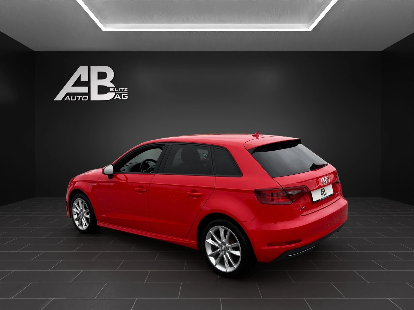 AUDI A3 Sportback 1.4 e-tron Ambition S-tronic-showroom-element-2