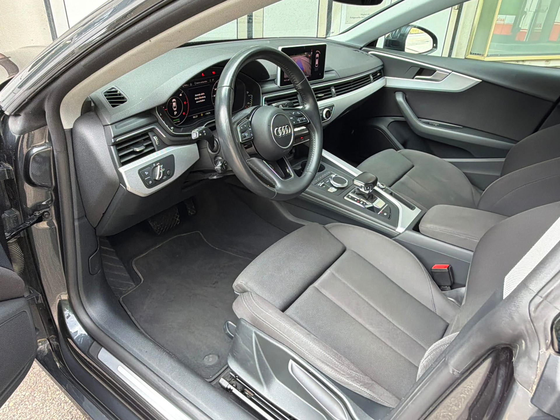 AUDI SB 40 TDI-image-6