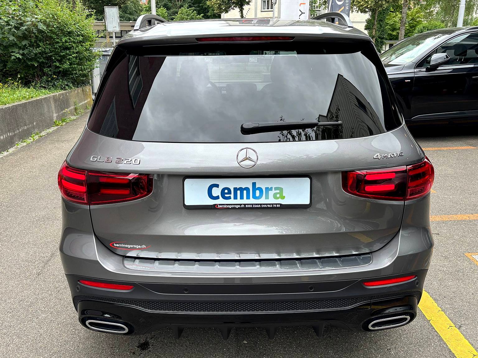 MERCEDES-BENZ GLB 220 AMG Line 4Matic 8G-Tronic-showroom-element-2