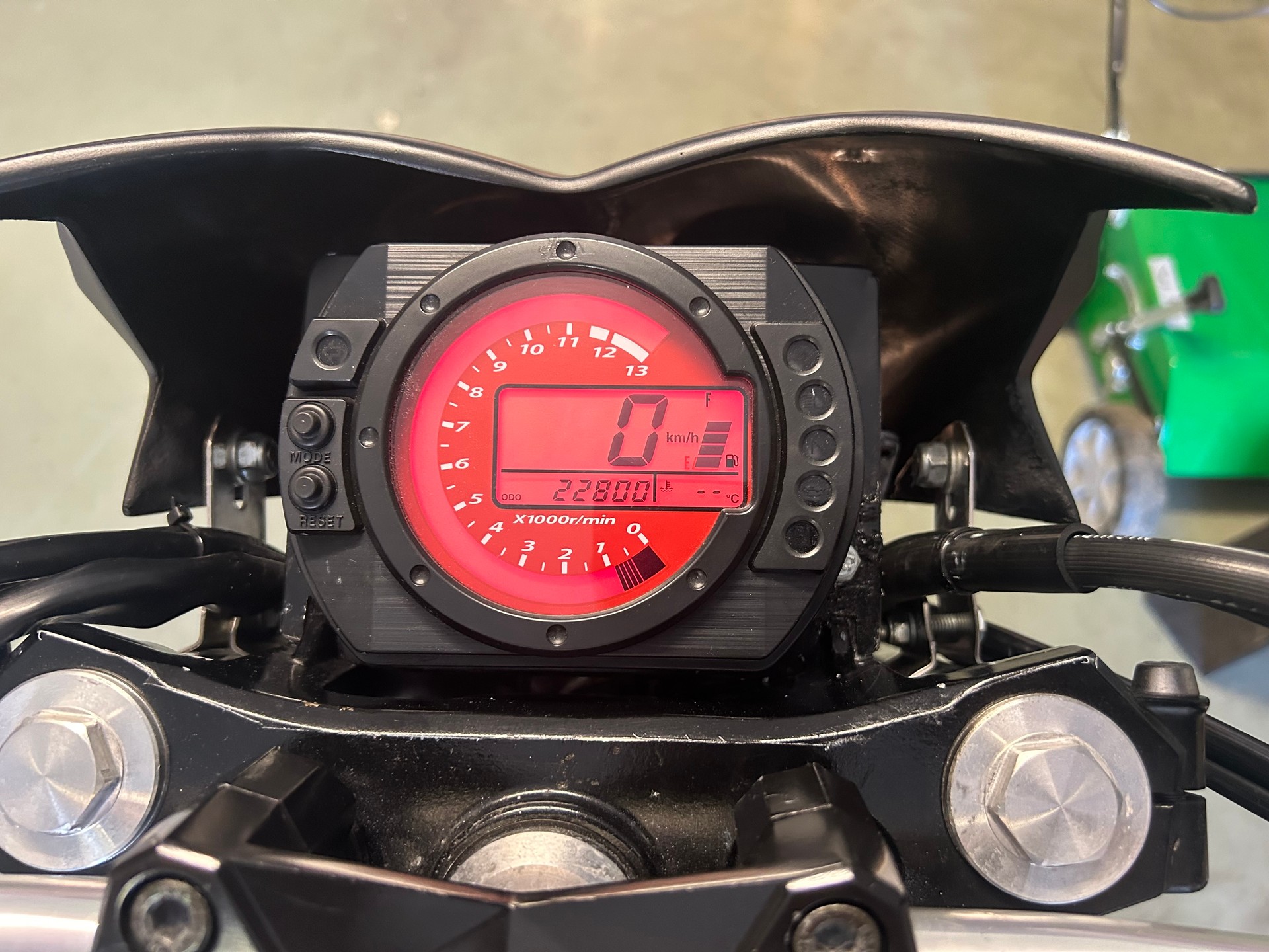 KAWASAKI Z 750-image-6