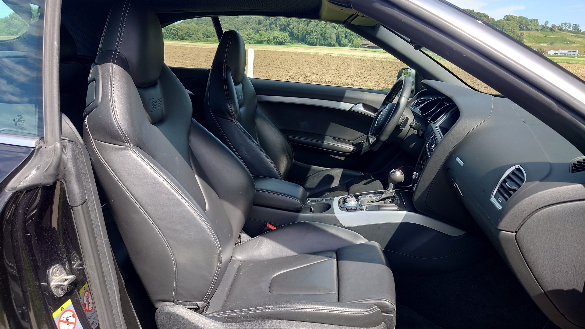 AUDI S5 Cabrio 3.0 TFSI quattro S-tronic-image-16