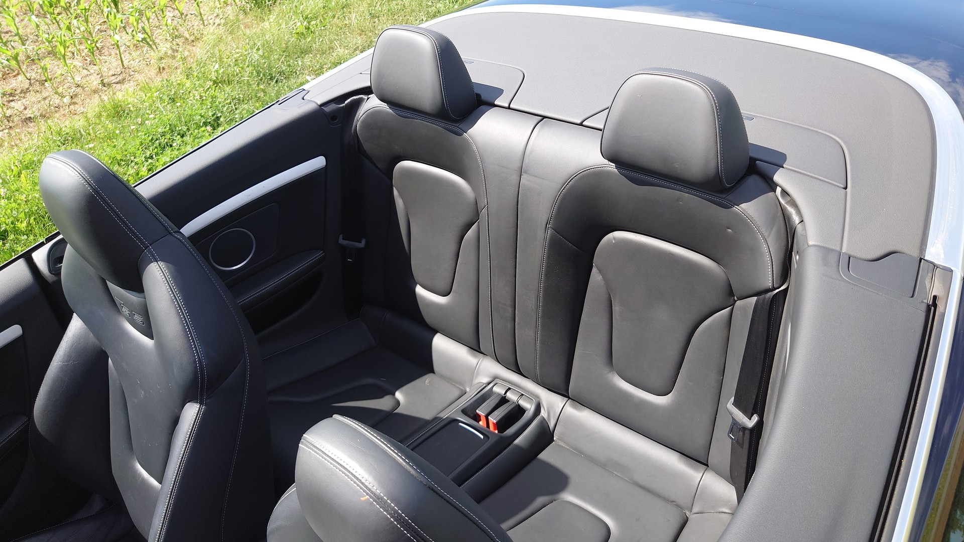 AUDI S5 Cabrio 3.0 TFSI quattro S-tronic-image-19