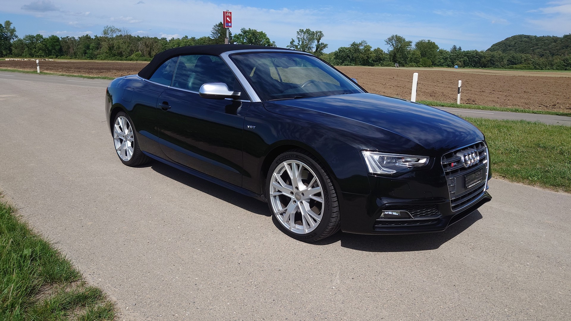 AUDI S5 Cabrio 3.0 TFSI quattro S-tronic-image-12