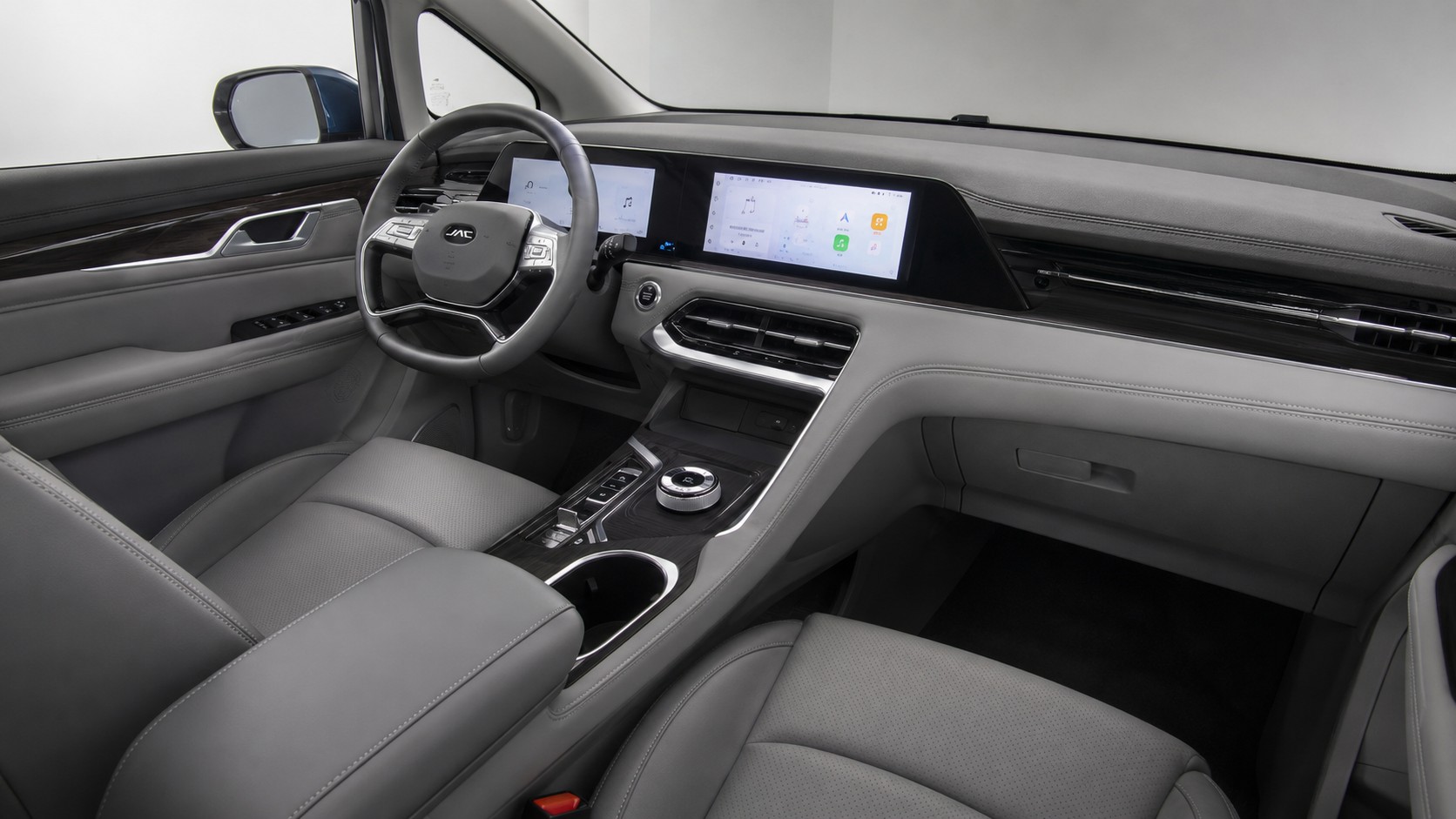 JAC RF8 1.5 TGDI PHEV-showroom-element-2