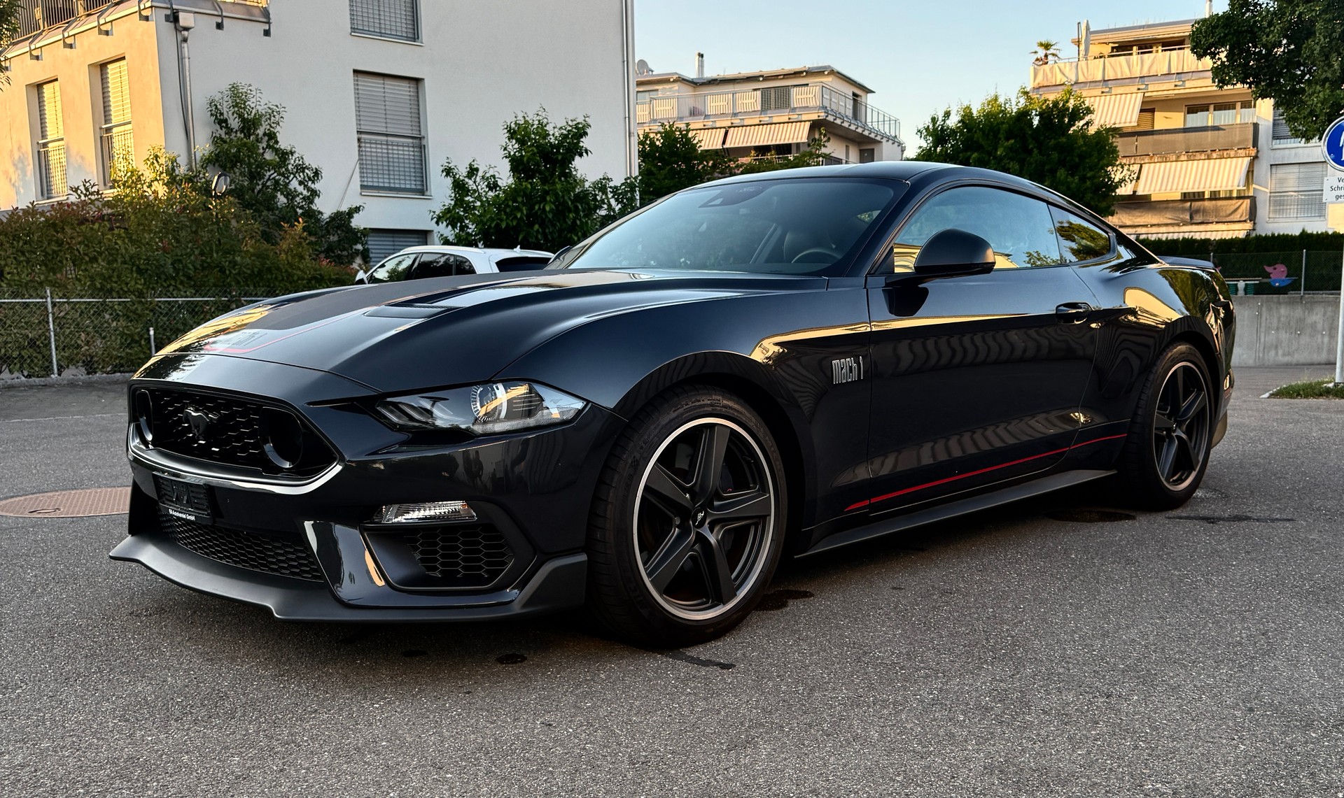 FORD MUSTANG FASTBACK 5.0 V8 MACH 1 AUTOMAT*DARK MATTER STARLIGHT GRAY*-showroom-element-2