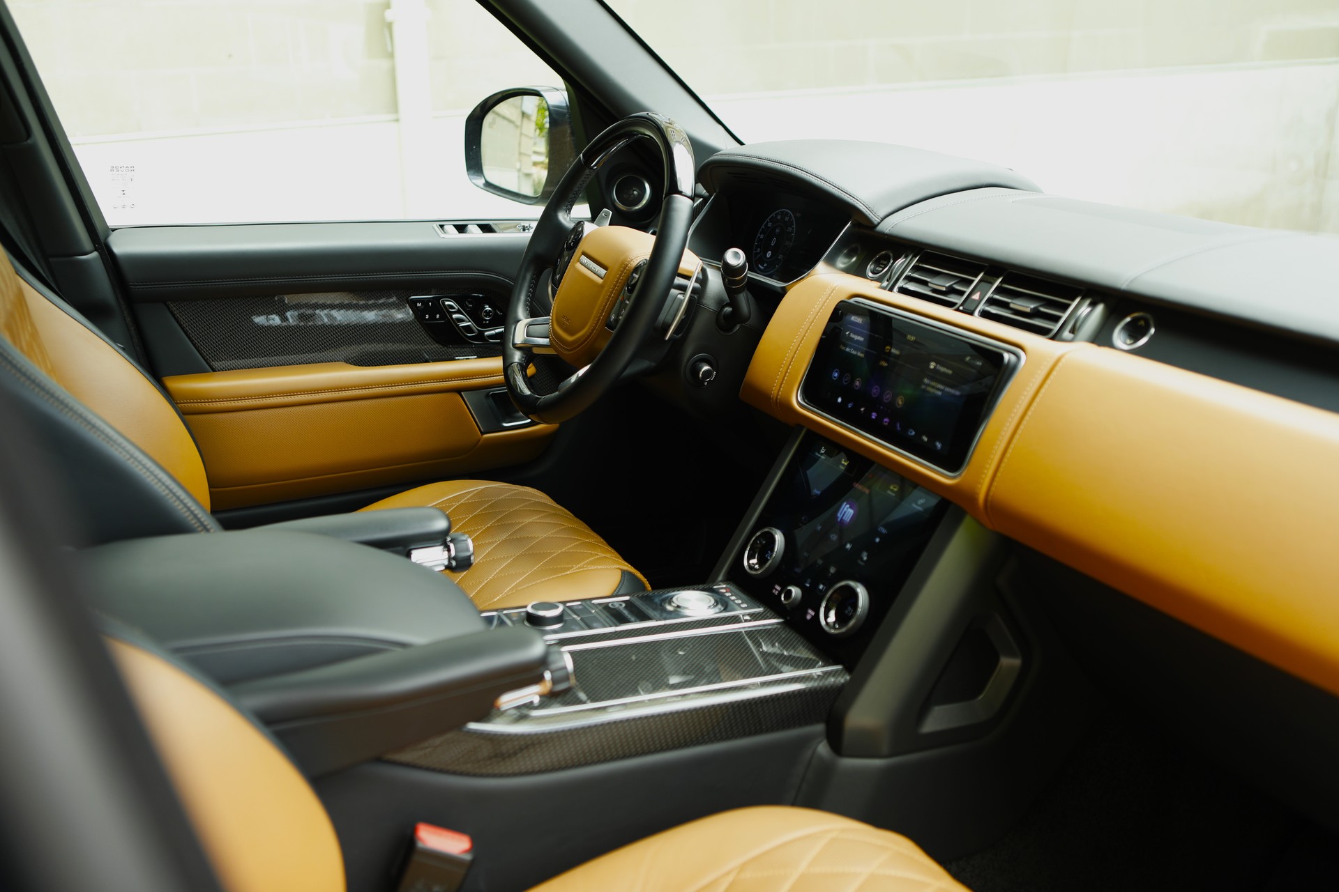 LAND ROVER Range Rover 5.0 V8 S/C SV AB Automatic-image-6