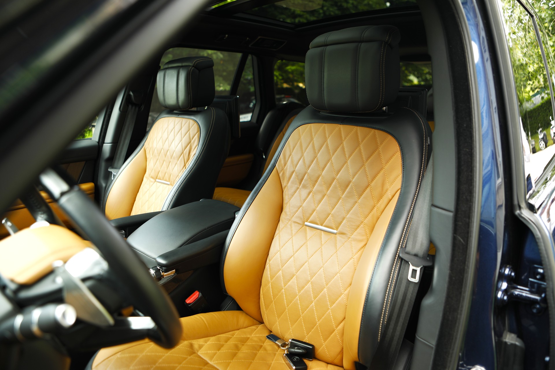 LAND ROVER Range Rover 5.0 V8 S/C SV AB Automatic-image-10
