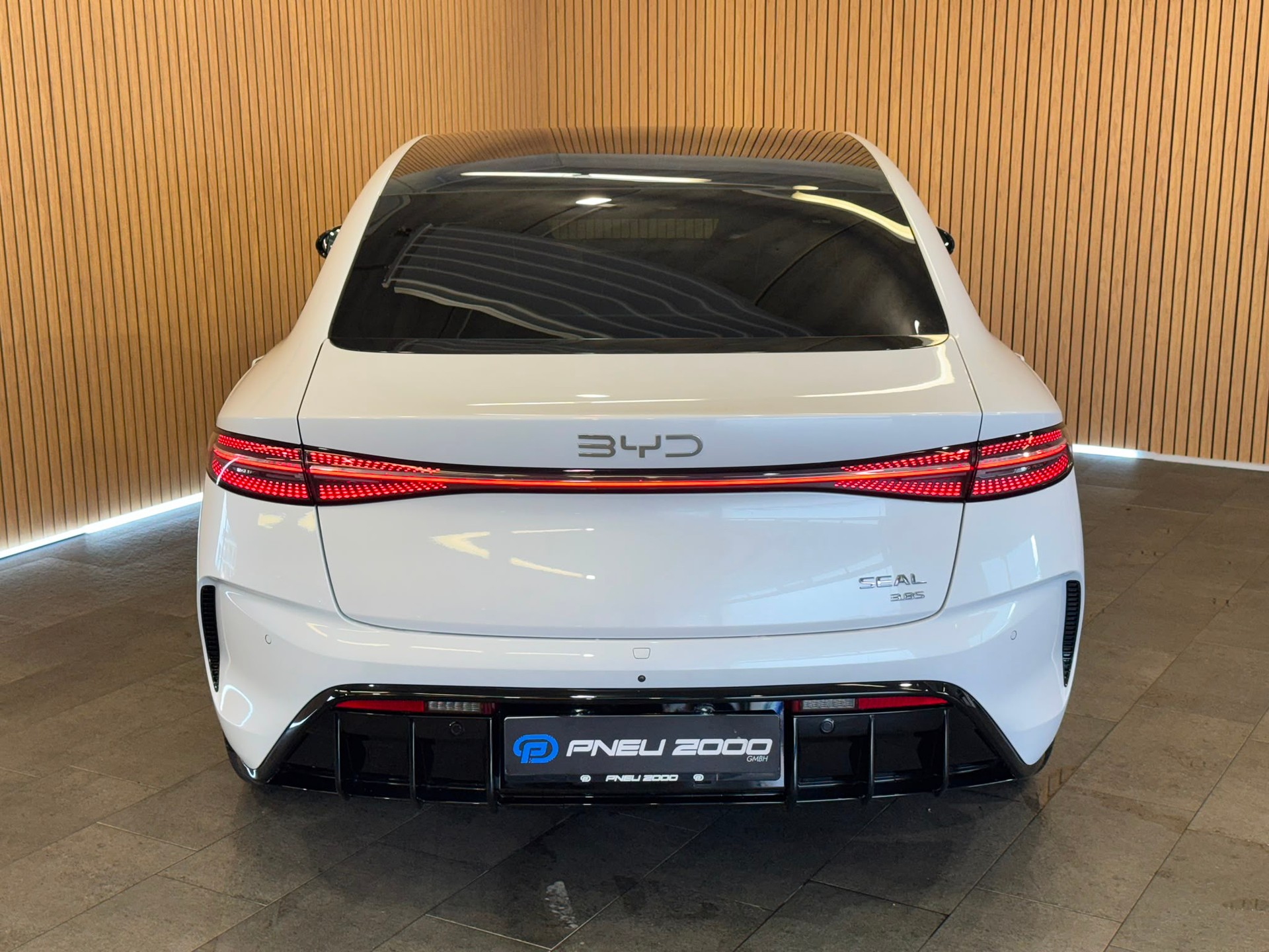 BYD Seal 82,2 kWh Excellence AWD MY 26 *Polar White*-image-5