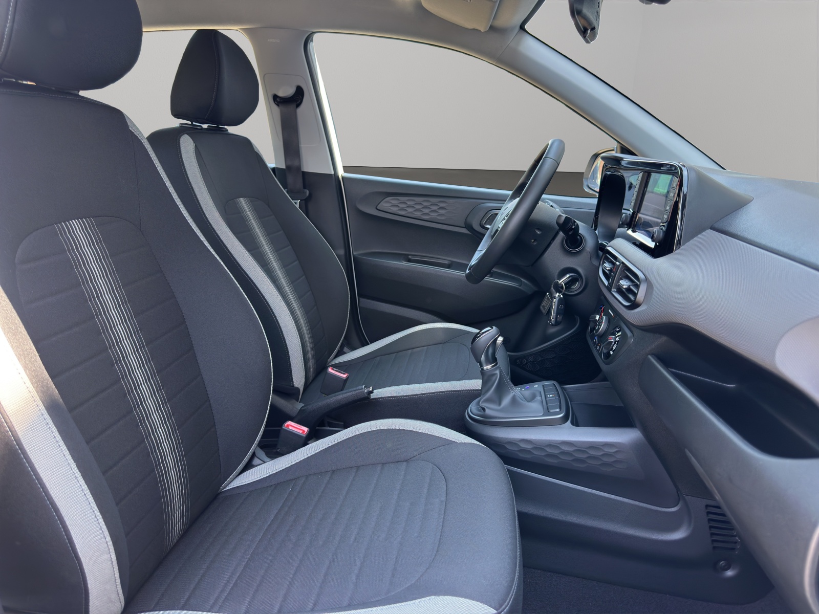 HYUNDAI i10 1.0 Origo *CH-Wagen*Automat*Rückfahrkamera*Tempomat*-image-13