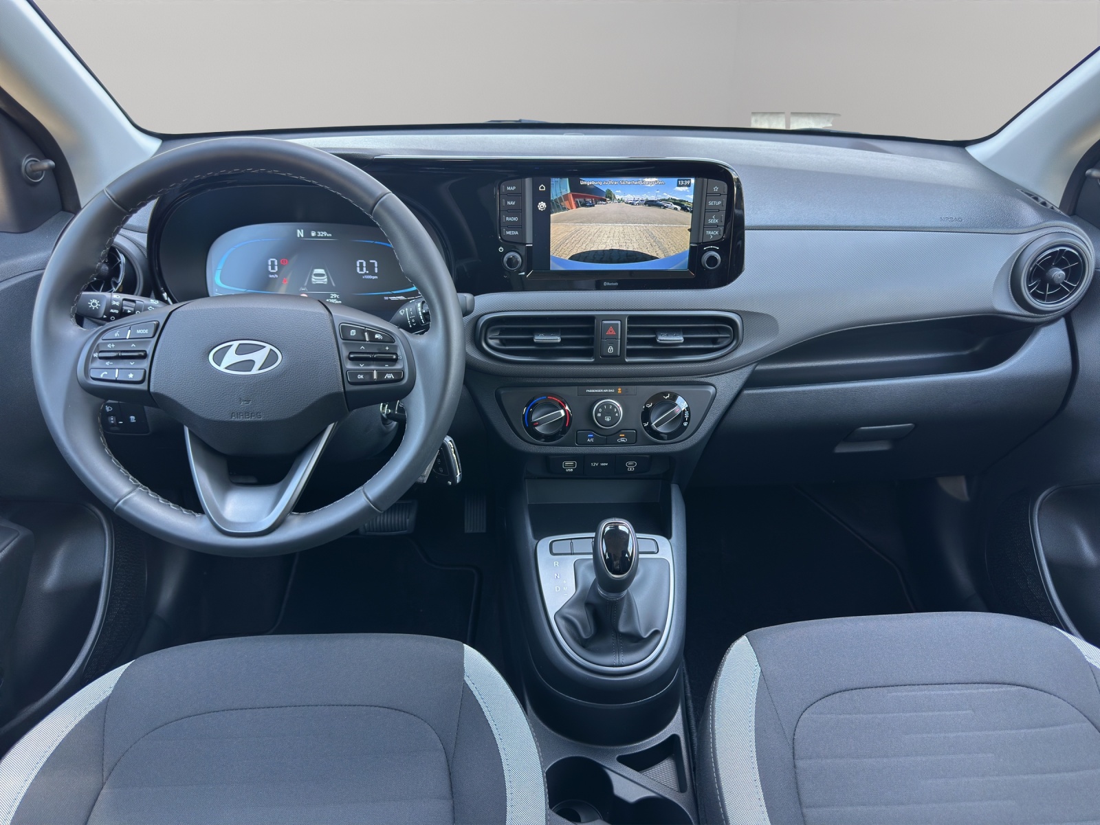 HYUNDAI i10 1.0 Origo *CH-Wagen*Automat*Rückfahrkamera*Tempomat*-image-10