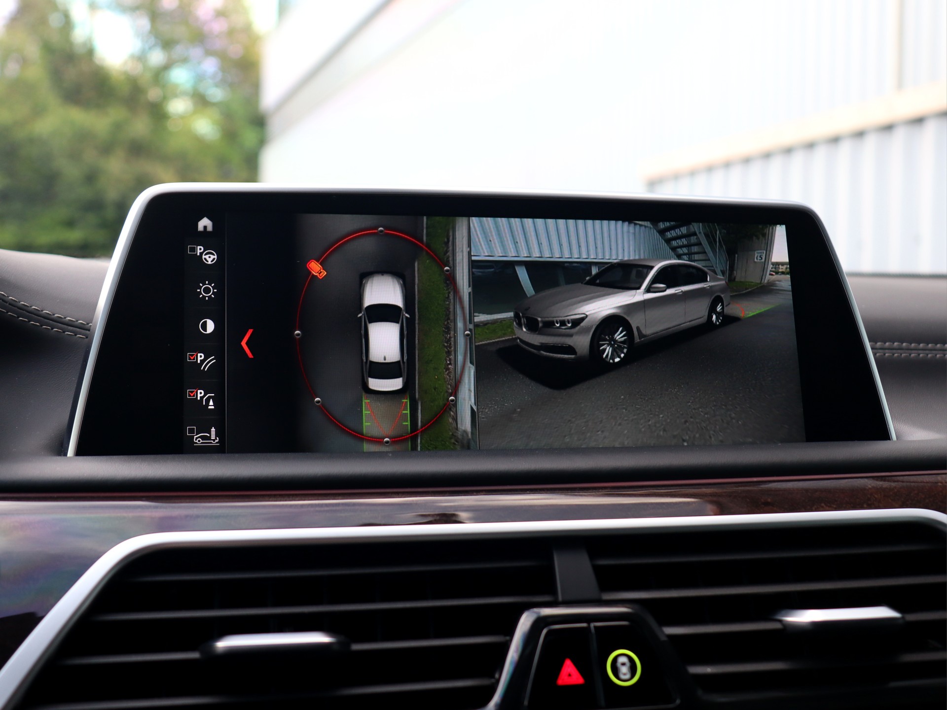 BMW 750i xDrive M Sportpaket Steptronic (CH)-image-7