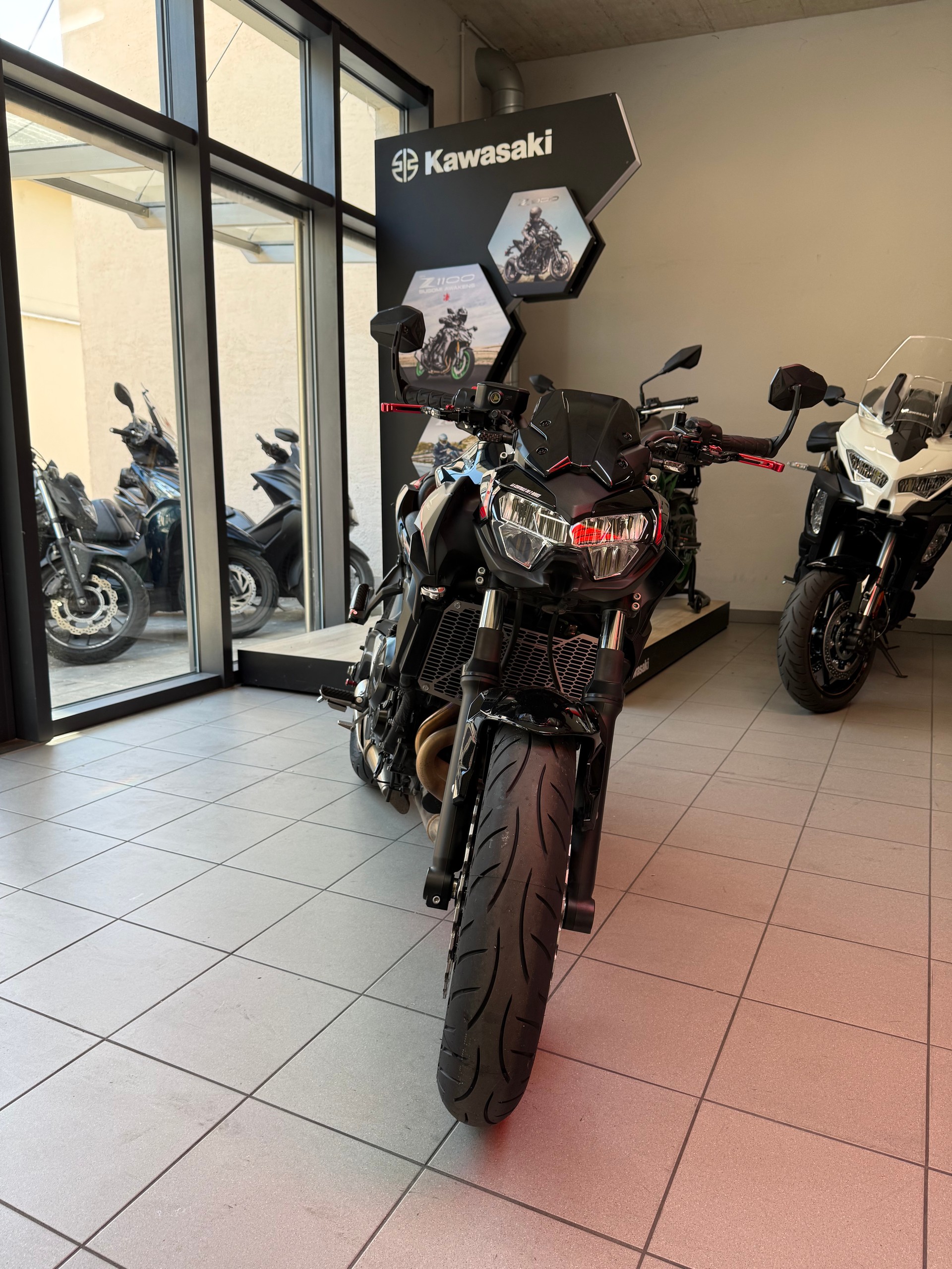 KAWASAKI Z 650 (35kW)-image-2