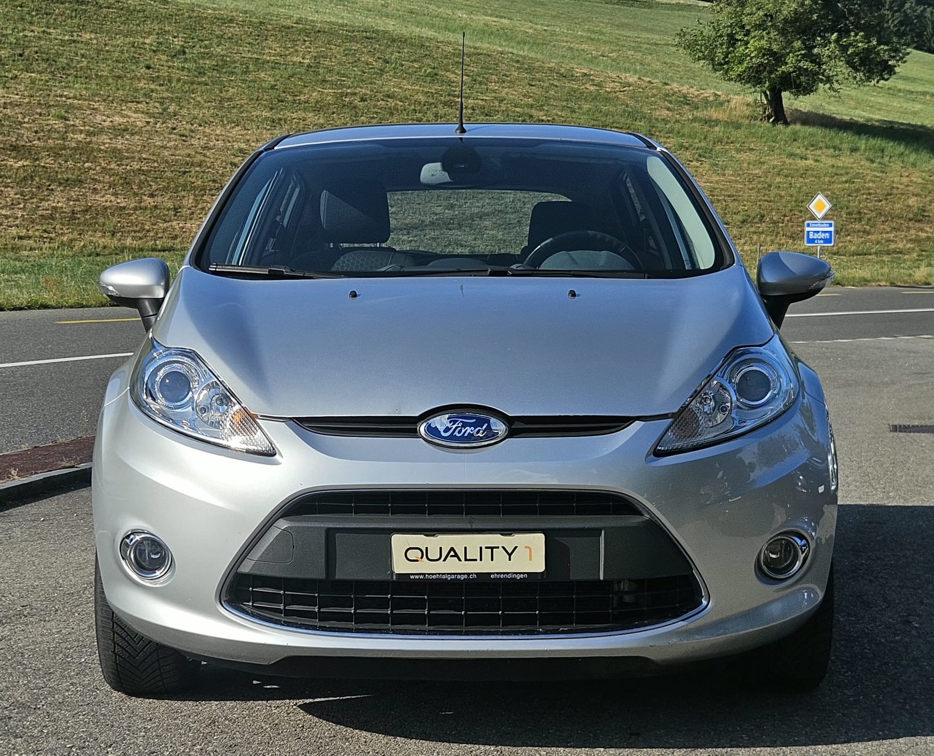 FORD Fiesta 1.4 16V Titanium Automatic-showroom-element-1
