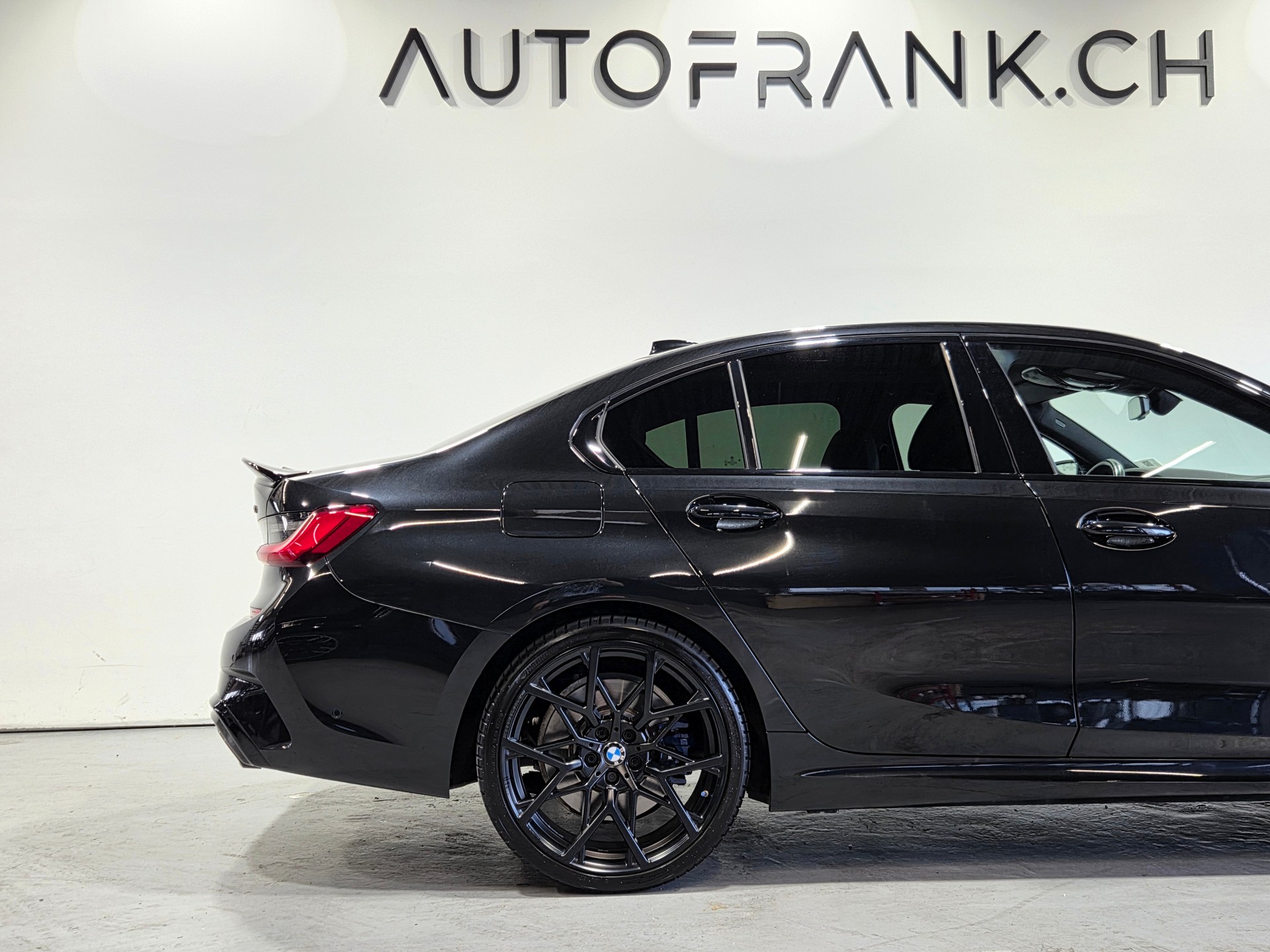 BMW M340i xDrive-image-14