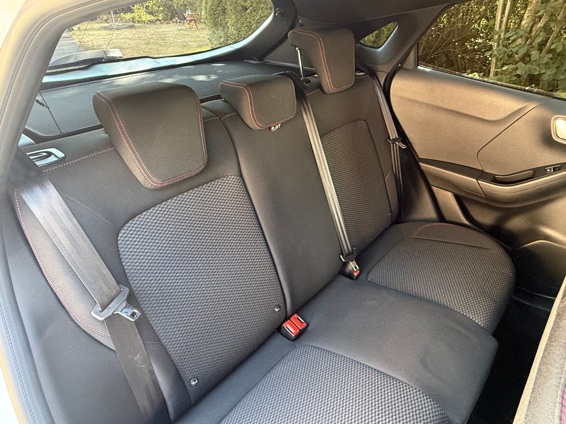 FORD Puma 1.0 MHEV ST-Line-image-12