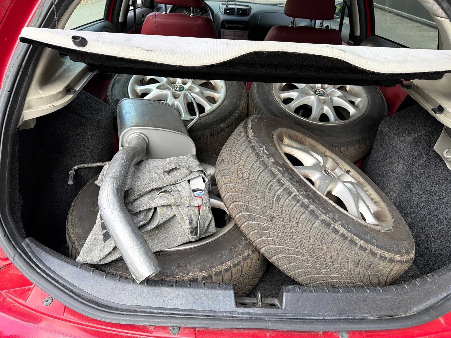 ALFA ROMEO 147 1.6 TS 16V Distinctive-image-14