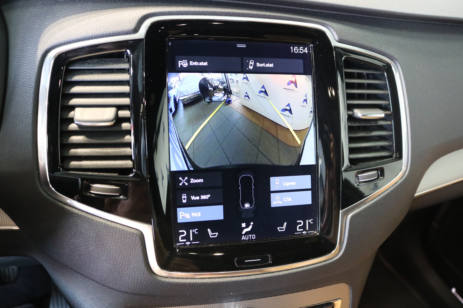 VOLVO XC90 D5 AWD Inscription Geartronic-image-49
