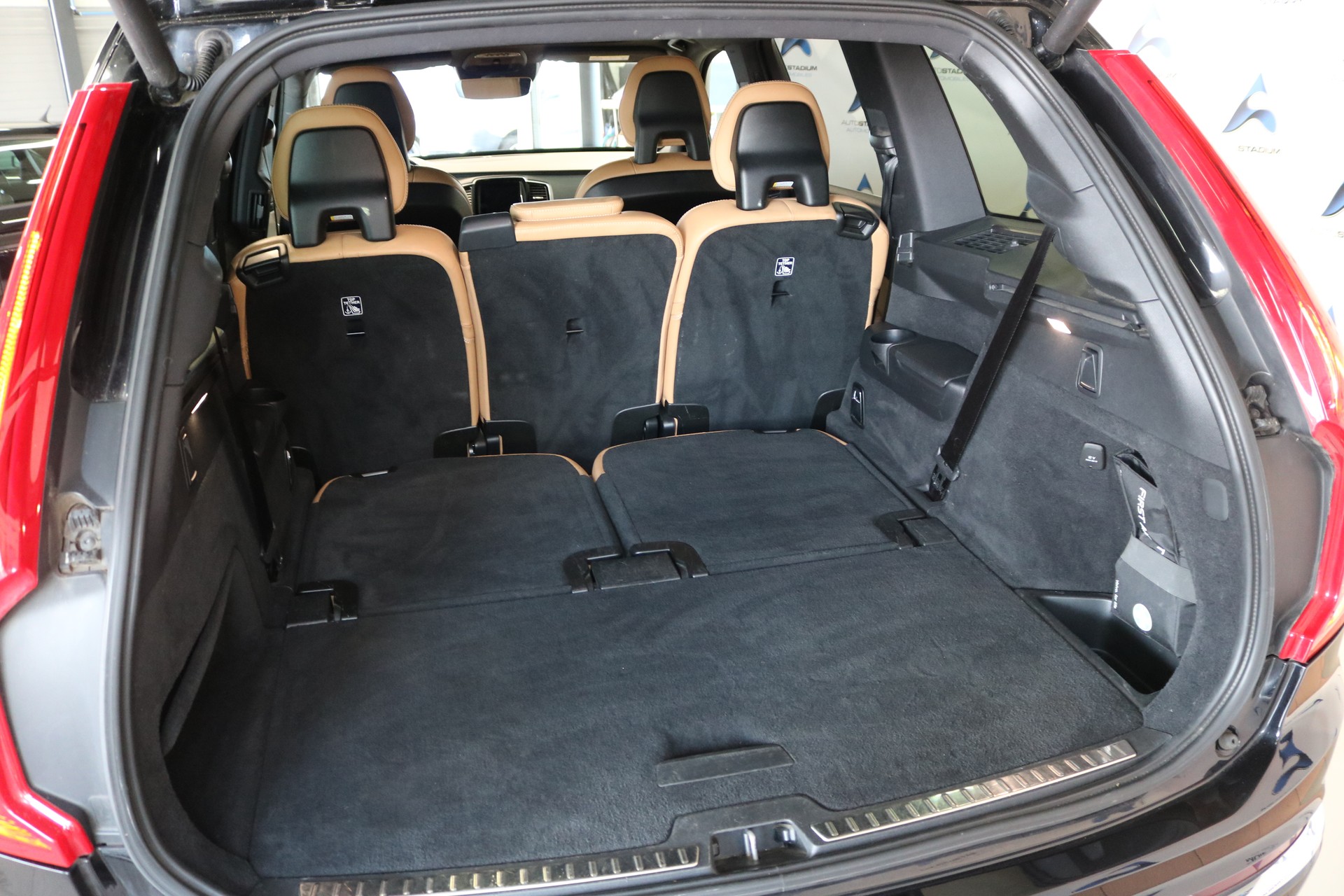 VOLVO XC90 D5 AWD Inscription Geartronic-image-38