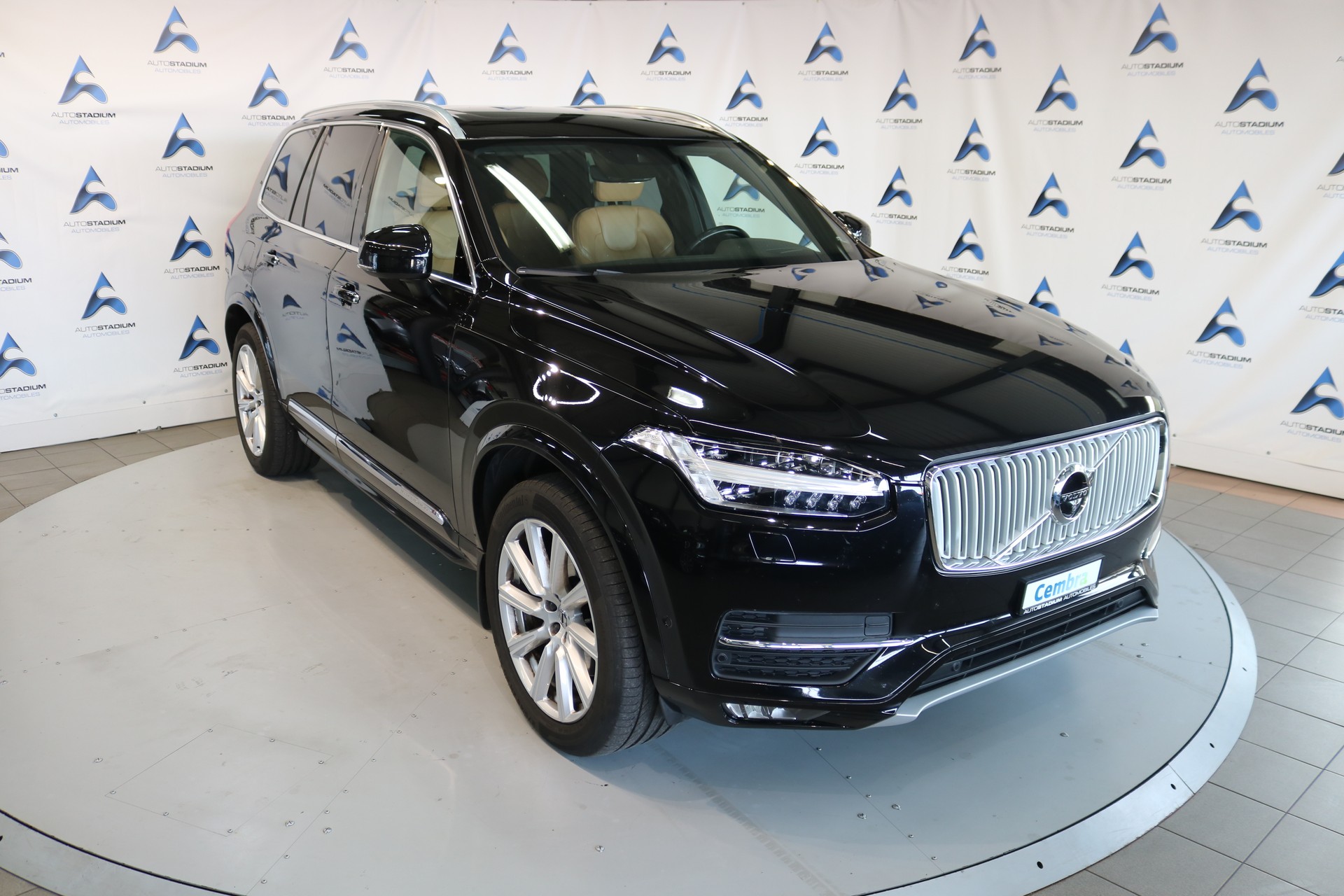 VOLVO XC90 D5 AWD Inscription Geartronic-image-8