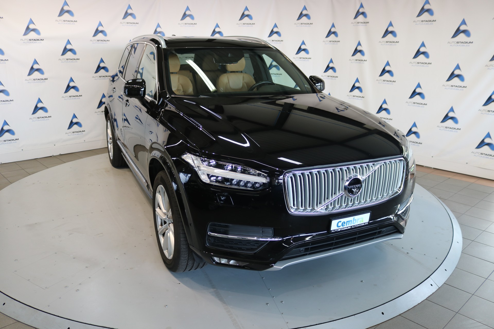 VOLVO XC90 D5 AWD Inscription Geartronic-image-9