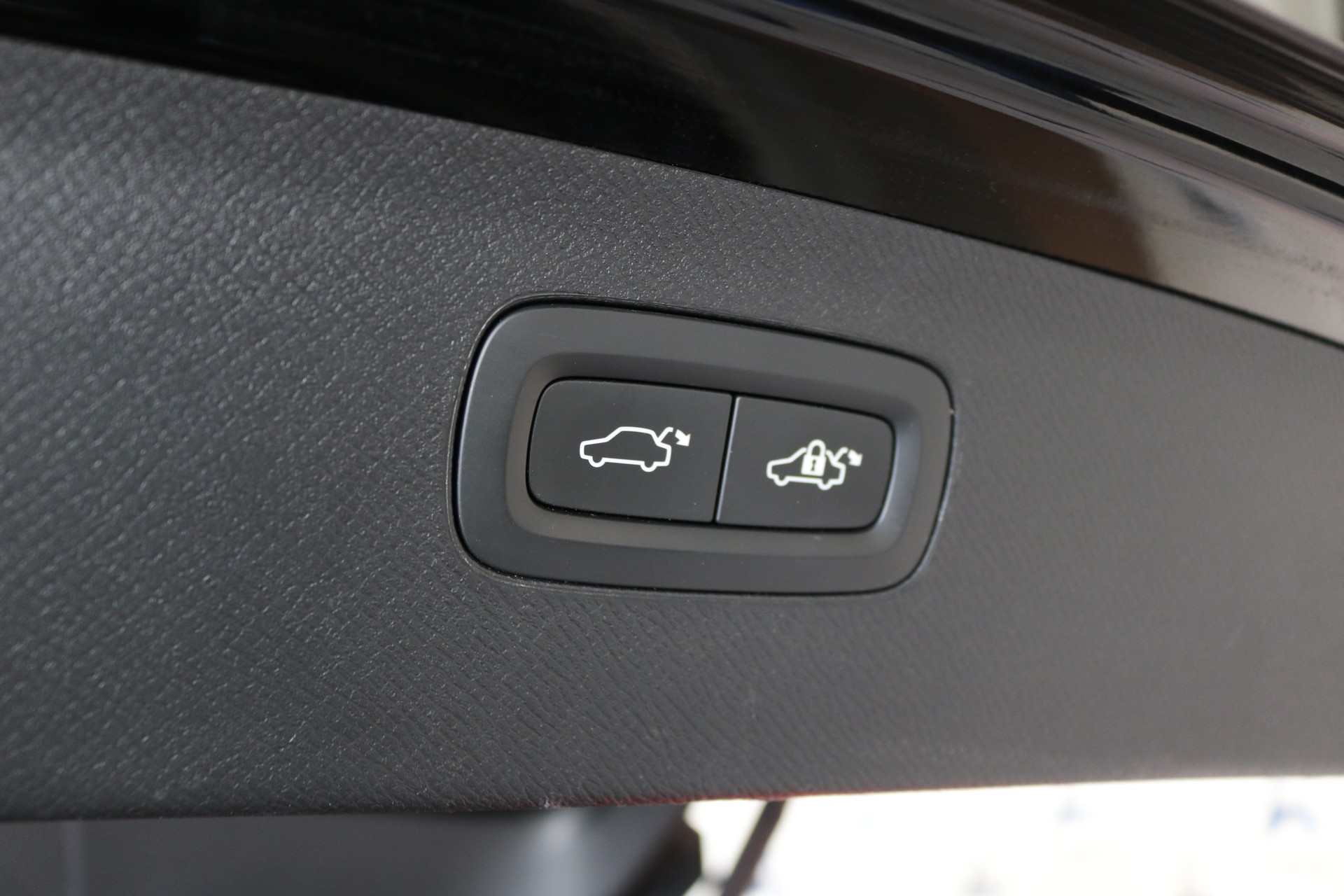 VOLVO XC90 D5 AWD Inscription Geartronic-image-37