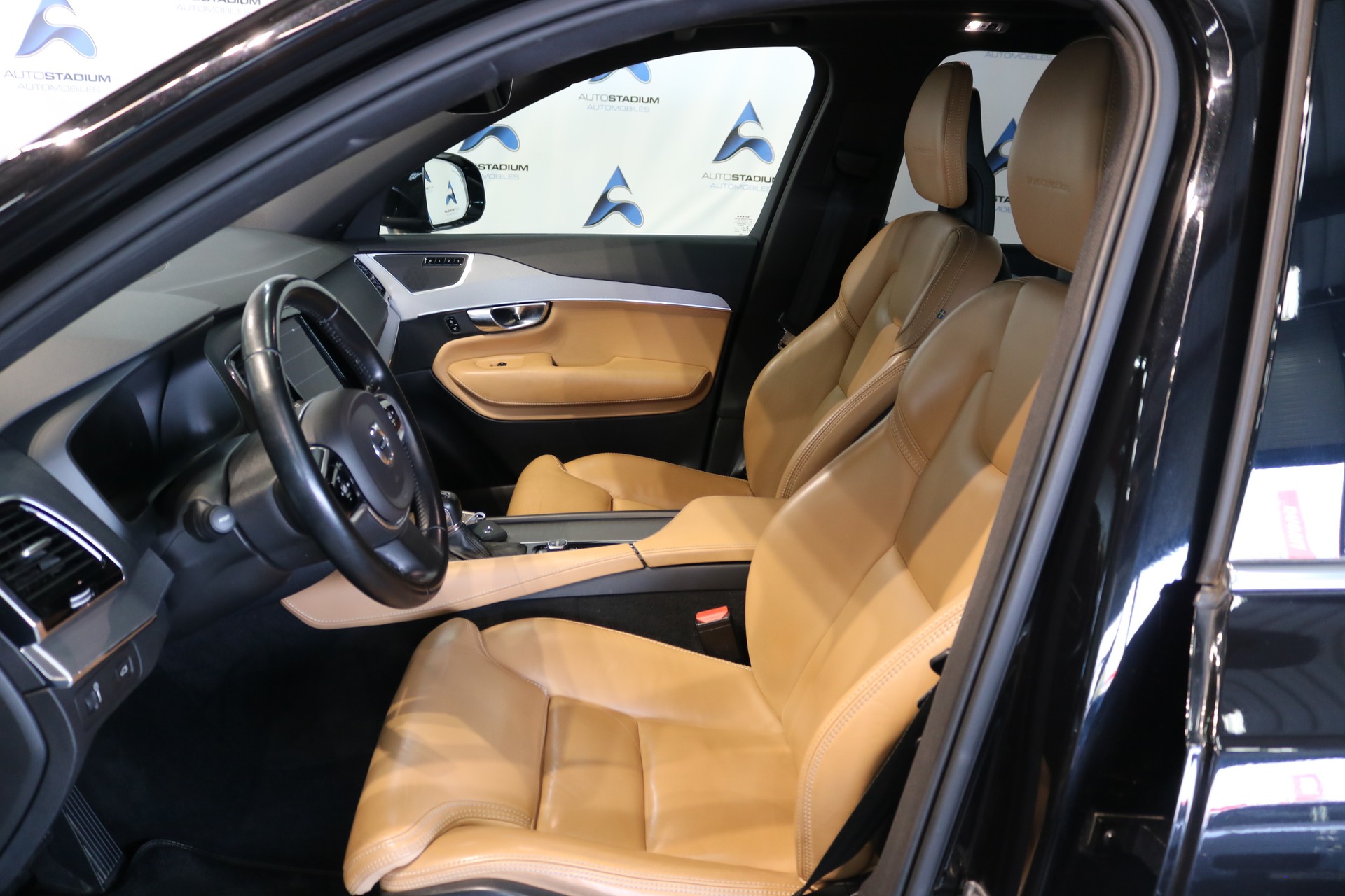 VOLVO XC90 D5 AWD Inscription Geartronic-image-43