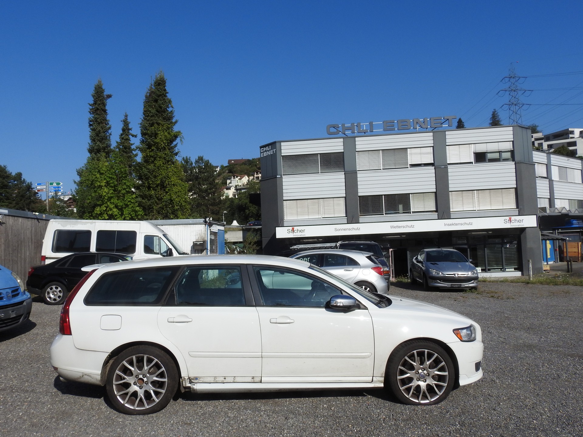 VOLVO V50 T5 Momentum R-Design-image-7