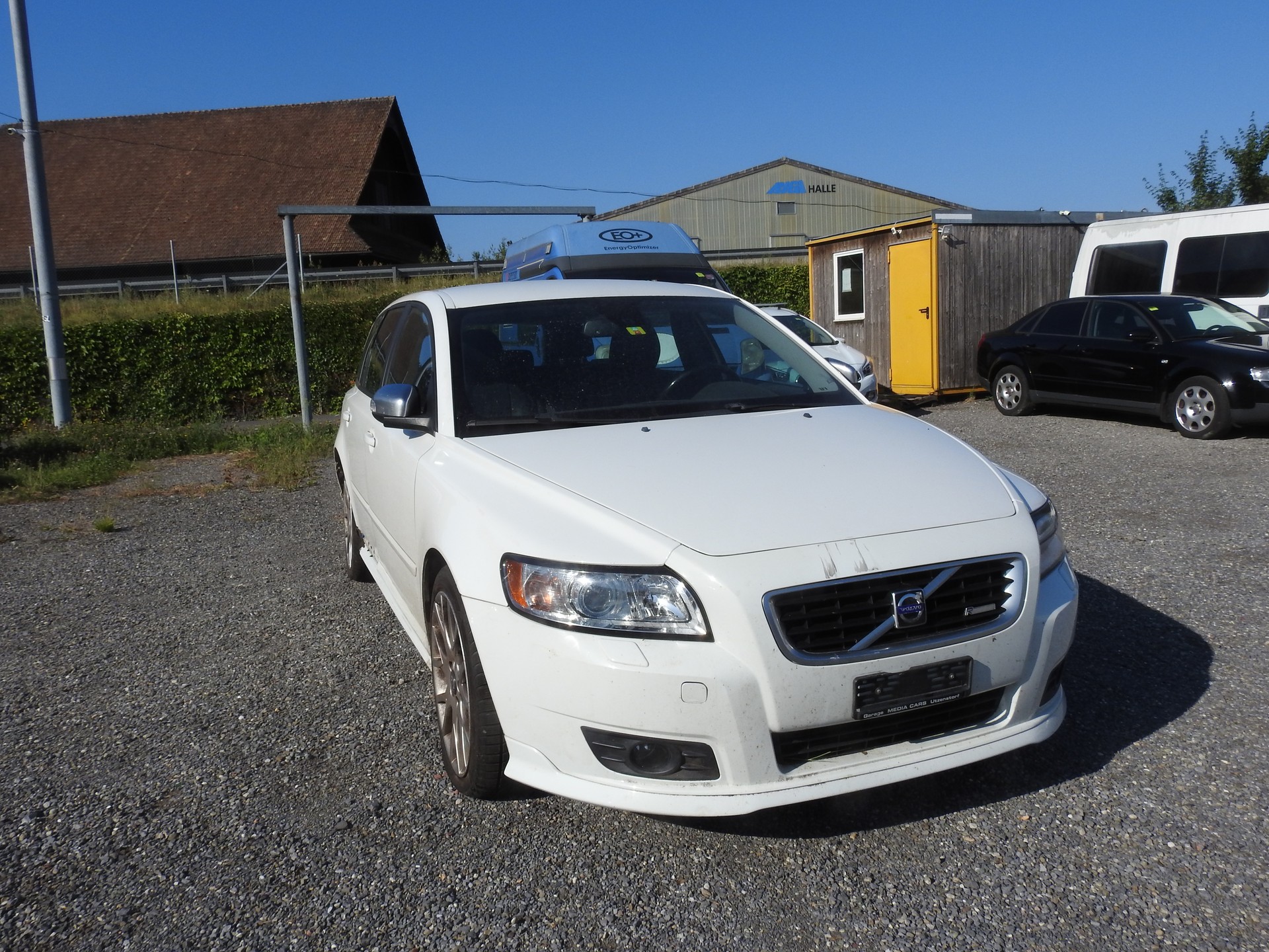 VOLVO V50 T5 Momentum R-Design-image-8
